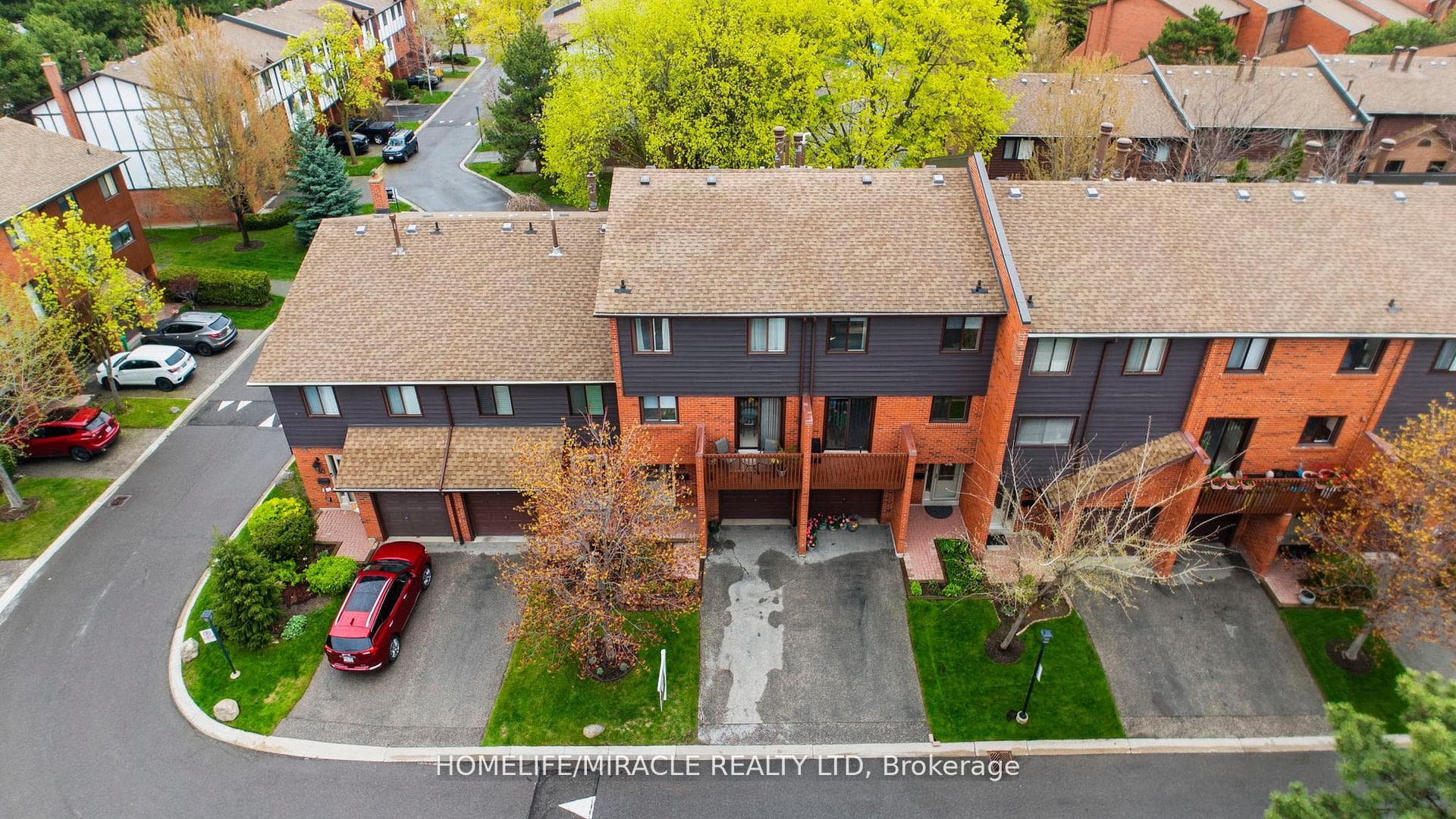4165 Fieldgate Drive Unit 32 photo 1