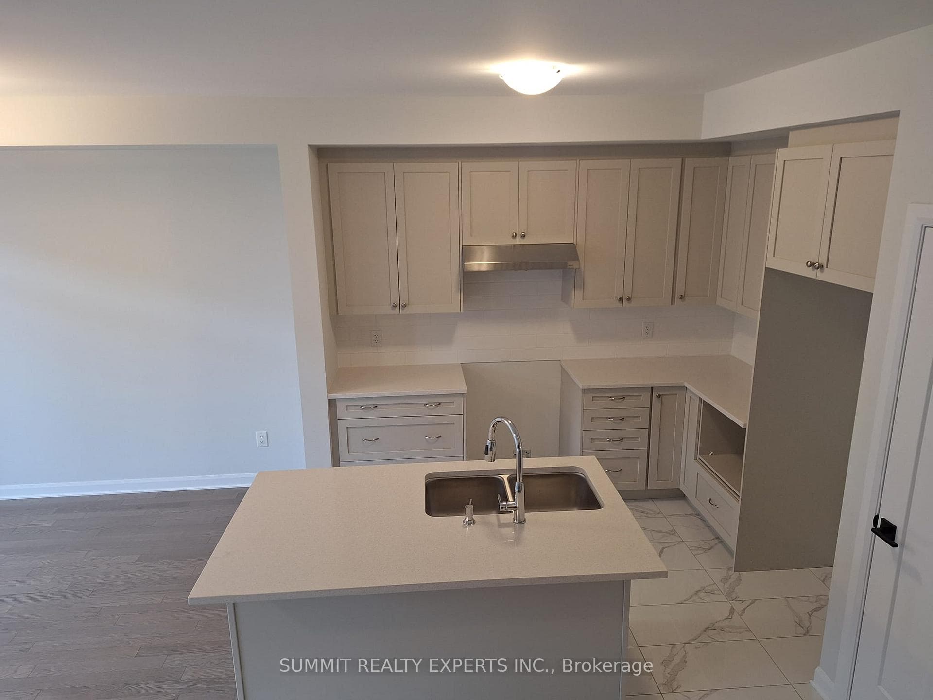 64 Osler Street photo 4