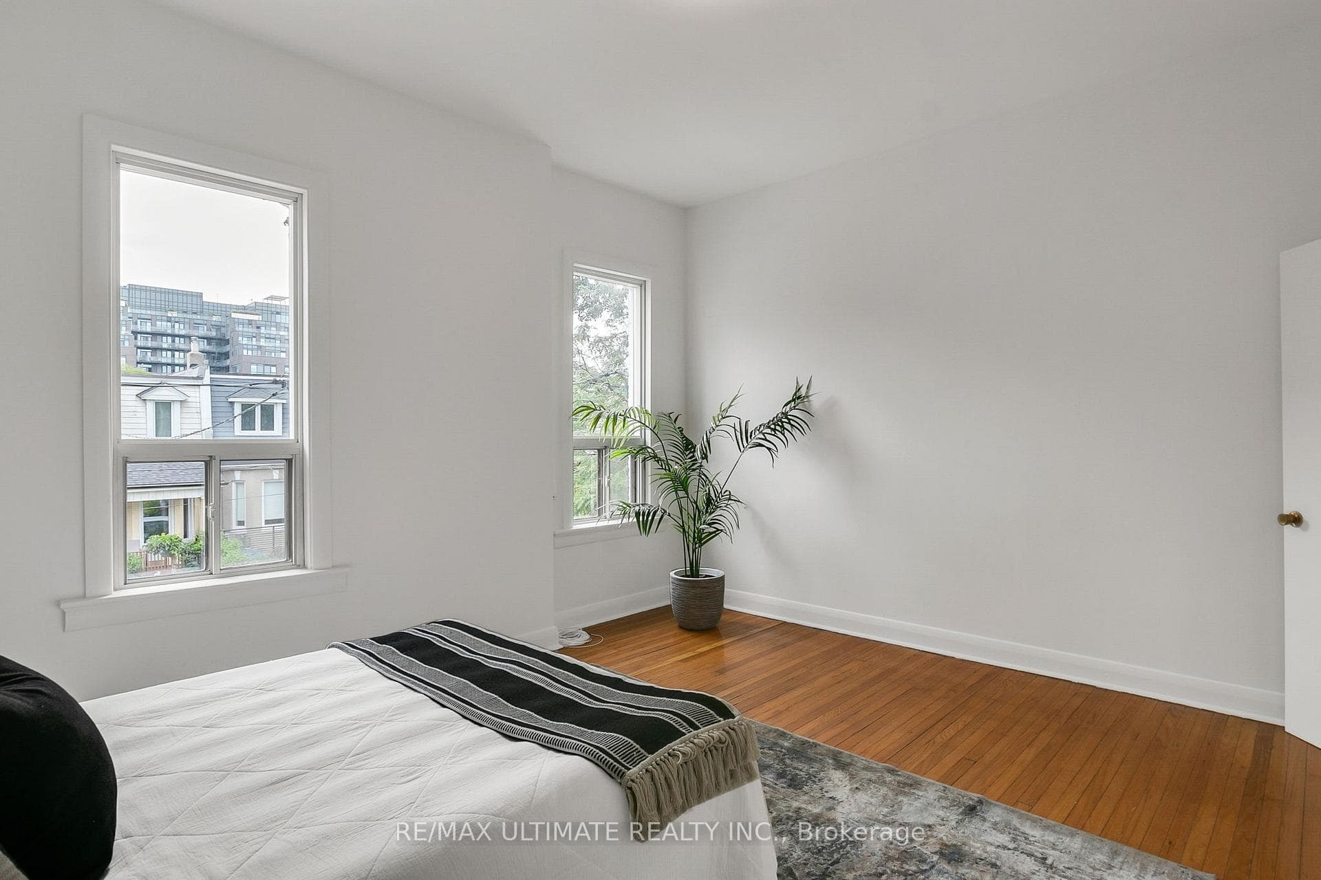 63 Gladstone Avenue photo 25