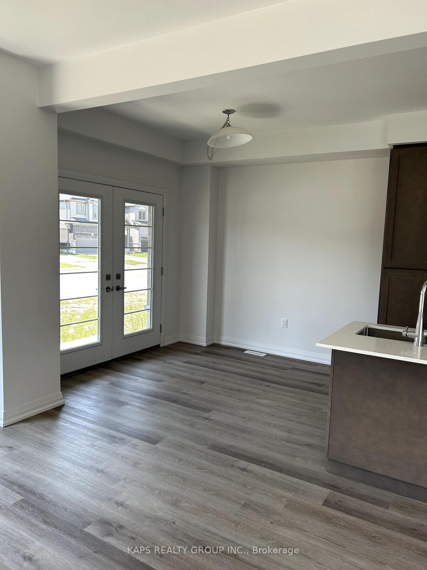 448 Blackburn Drive Unit 11 photo 13