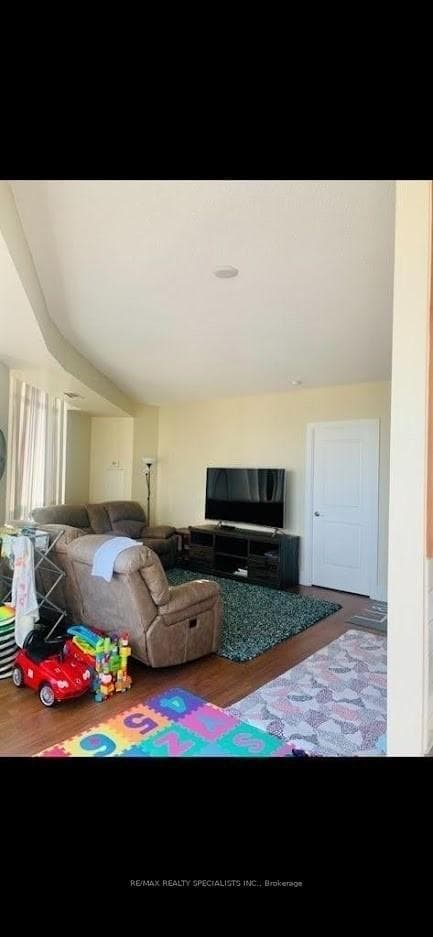 330 Burnhamthorpe Road Unit 3207 photo 12