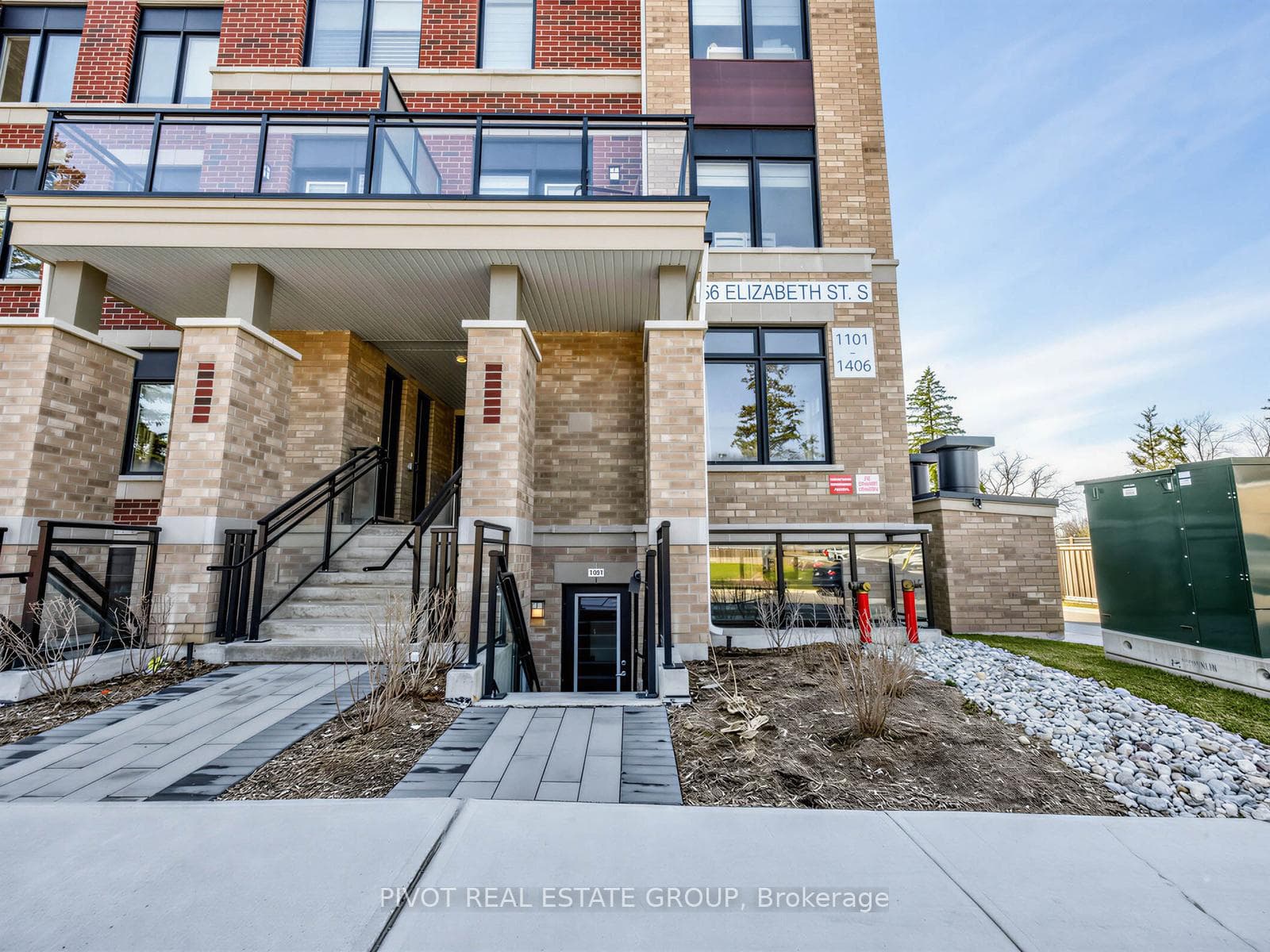 56 Elizabeth Street Unit 1101 photo 2