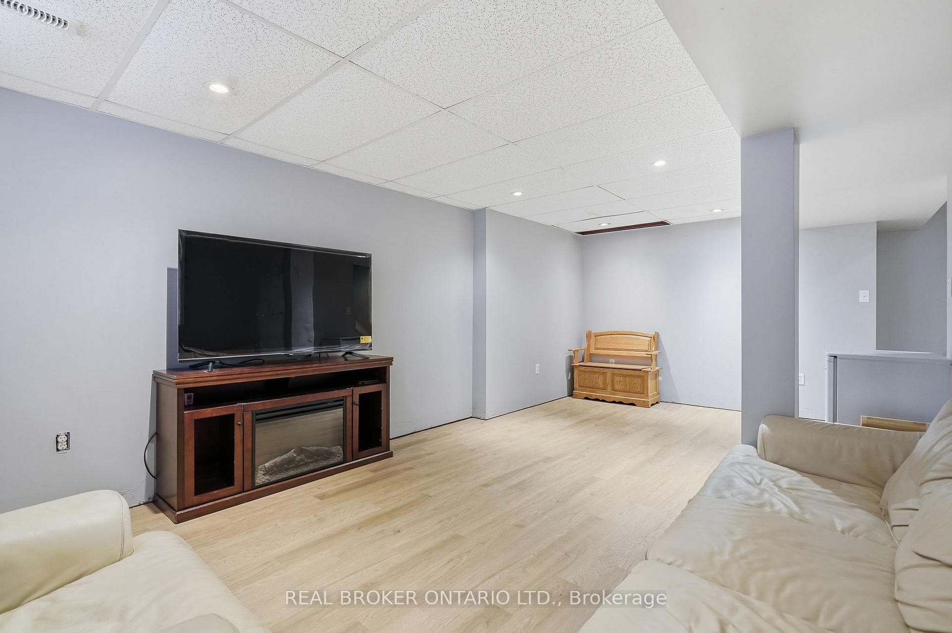325 William Street Unit 11 photo 30