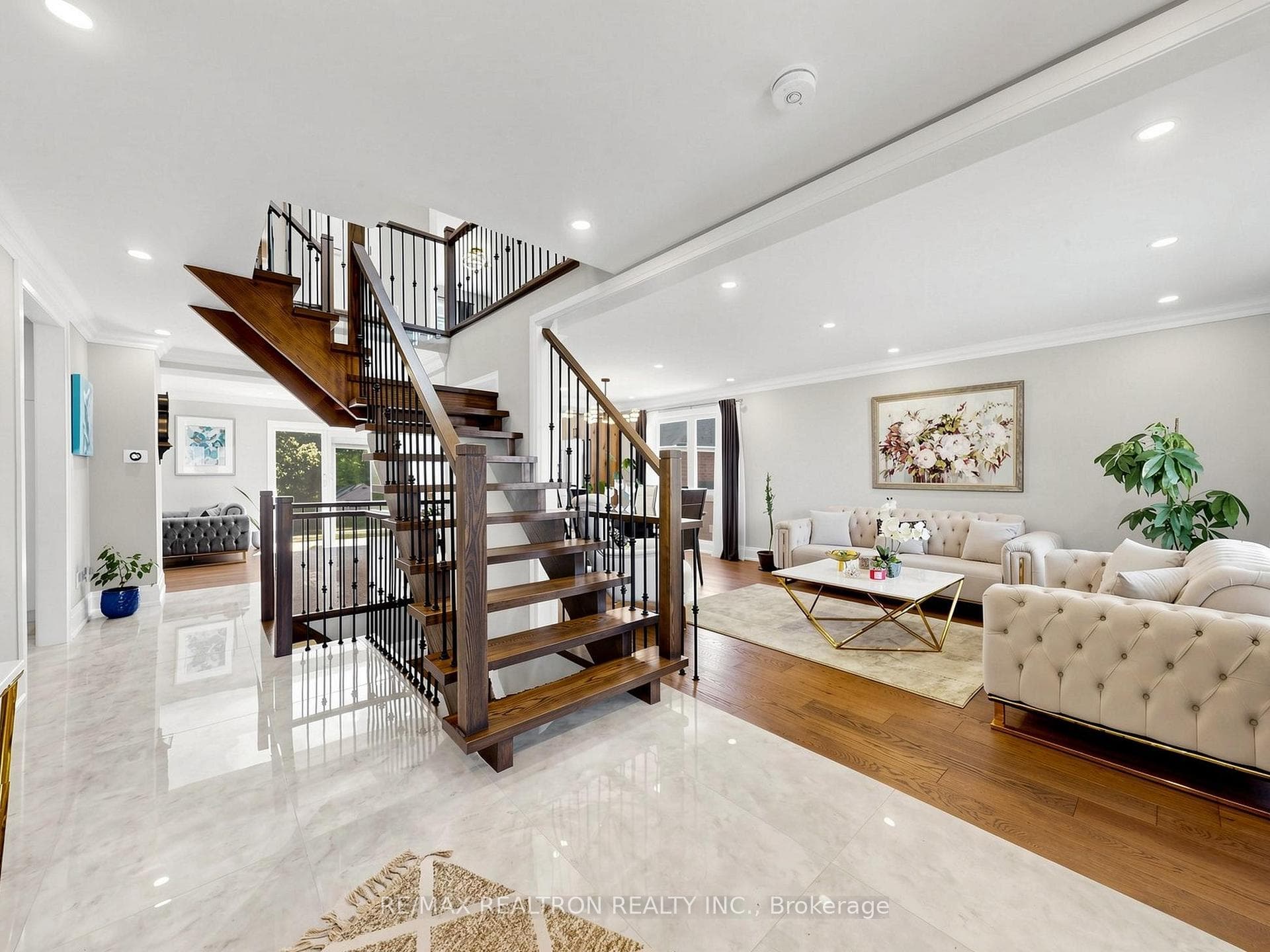 132 Stilecroft Drive photo 17