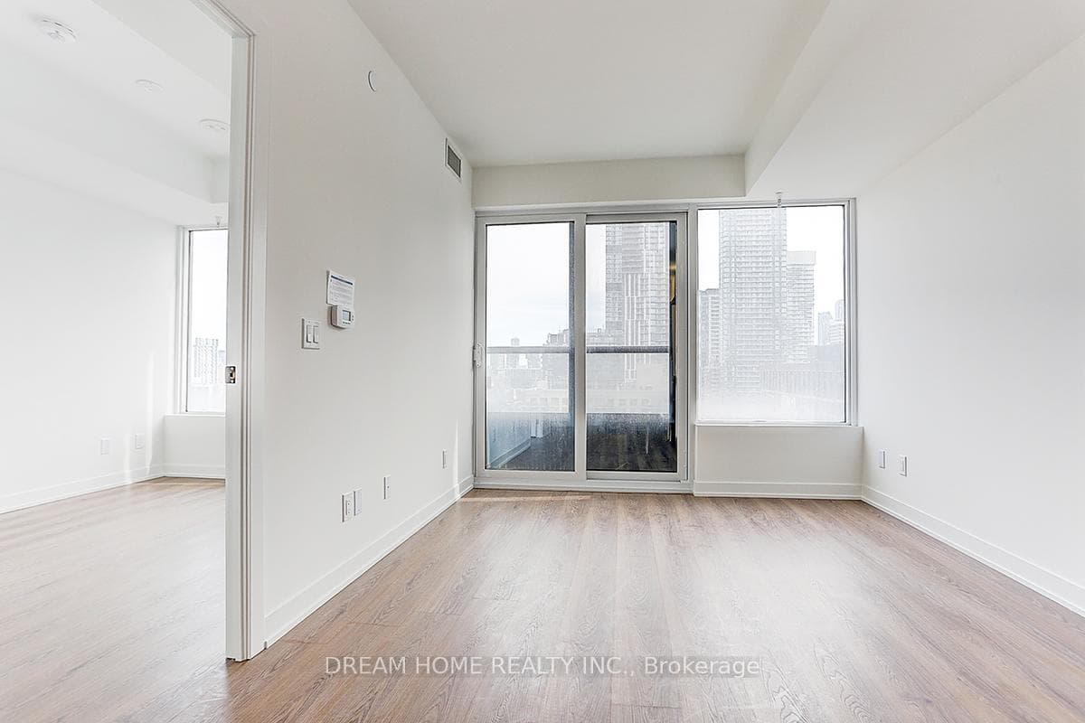 319 jarvis Street Unit 1116 photo 24