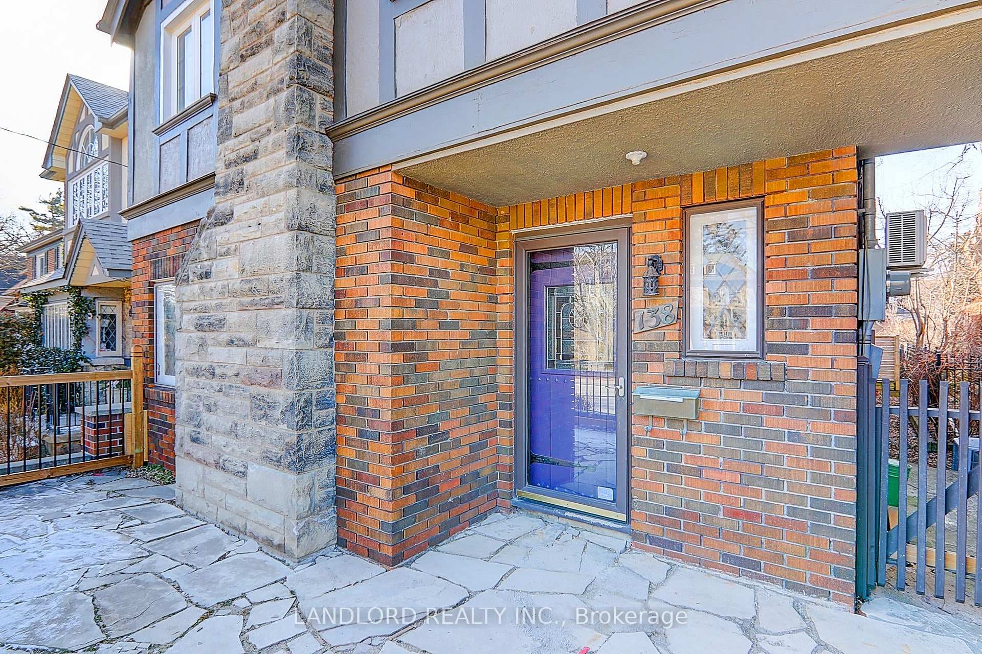 138 Fallingbrook Road photo 39