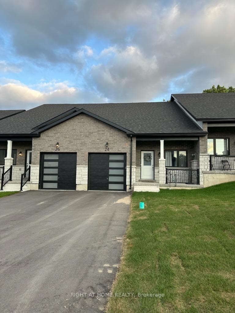 24 Lahey Crescent photo 1