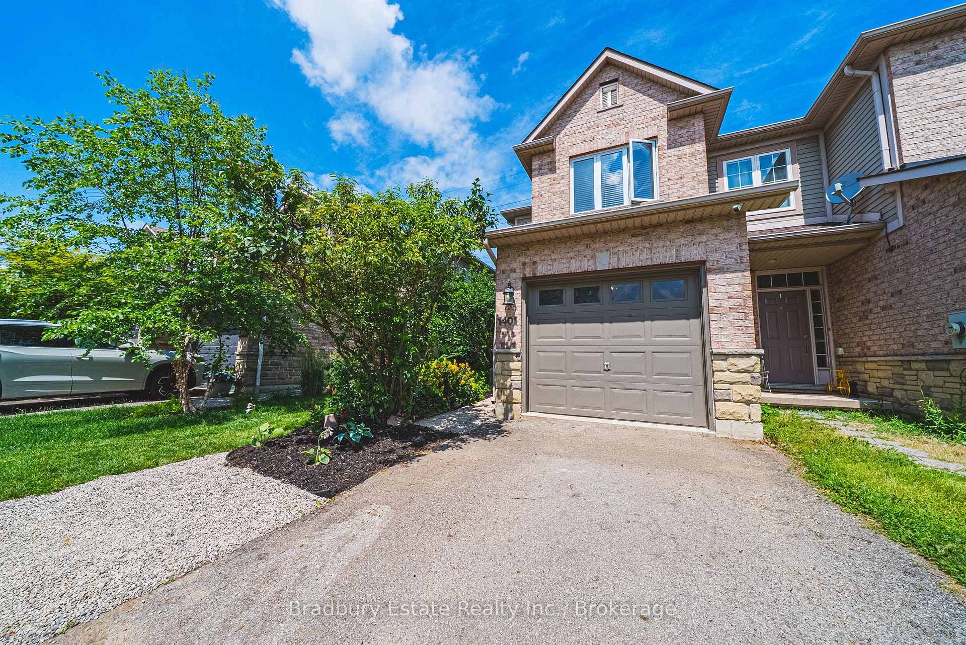 1401 Treeland Street photo 2