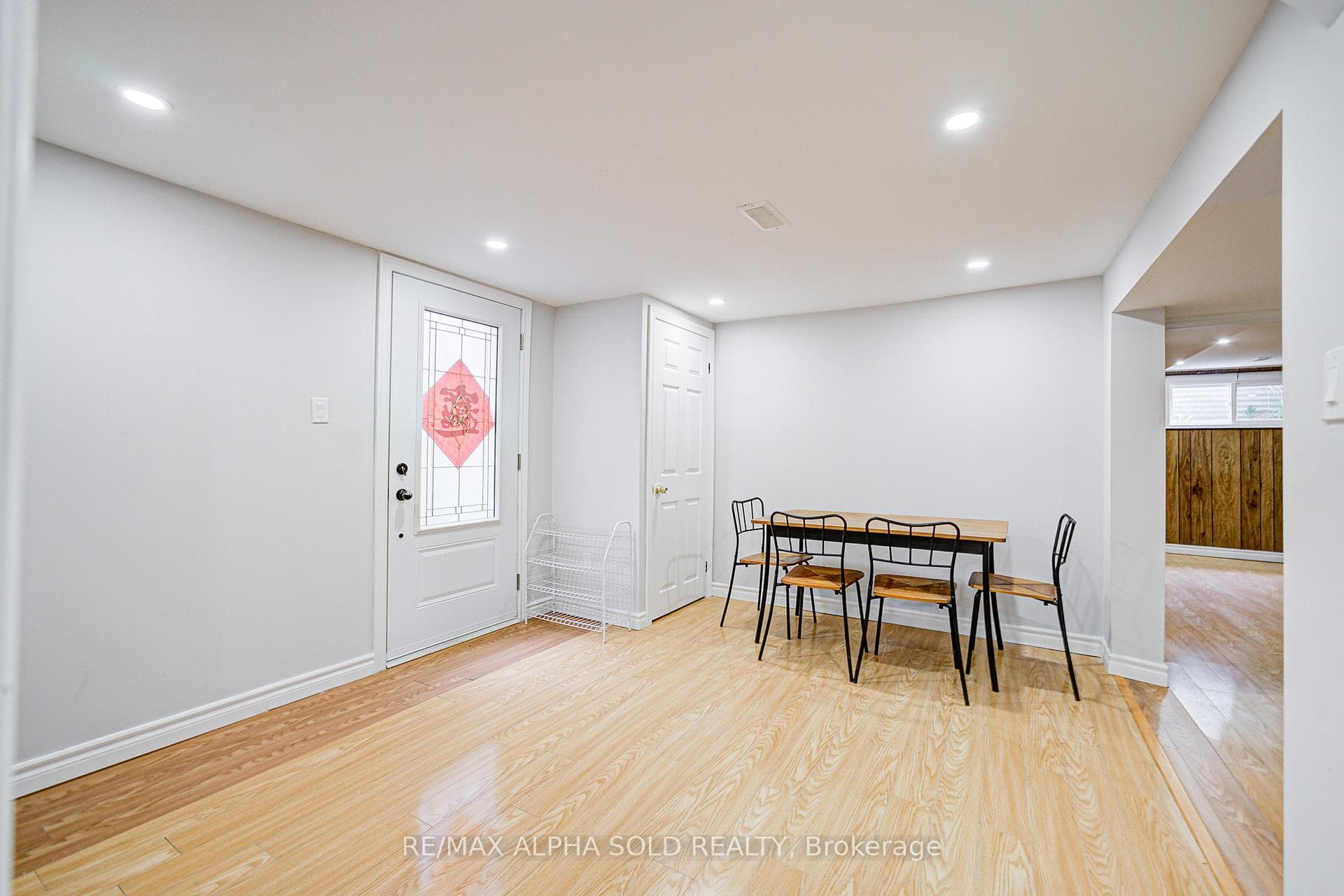 70 Clydesdale Drive photo 33
