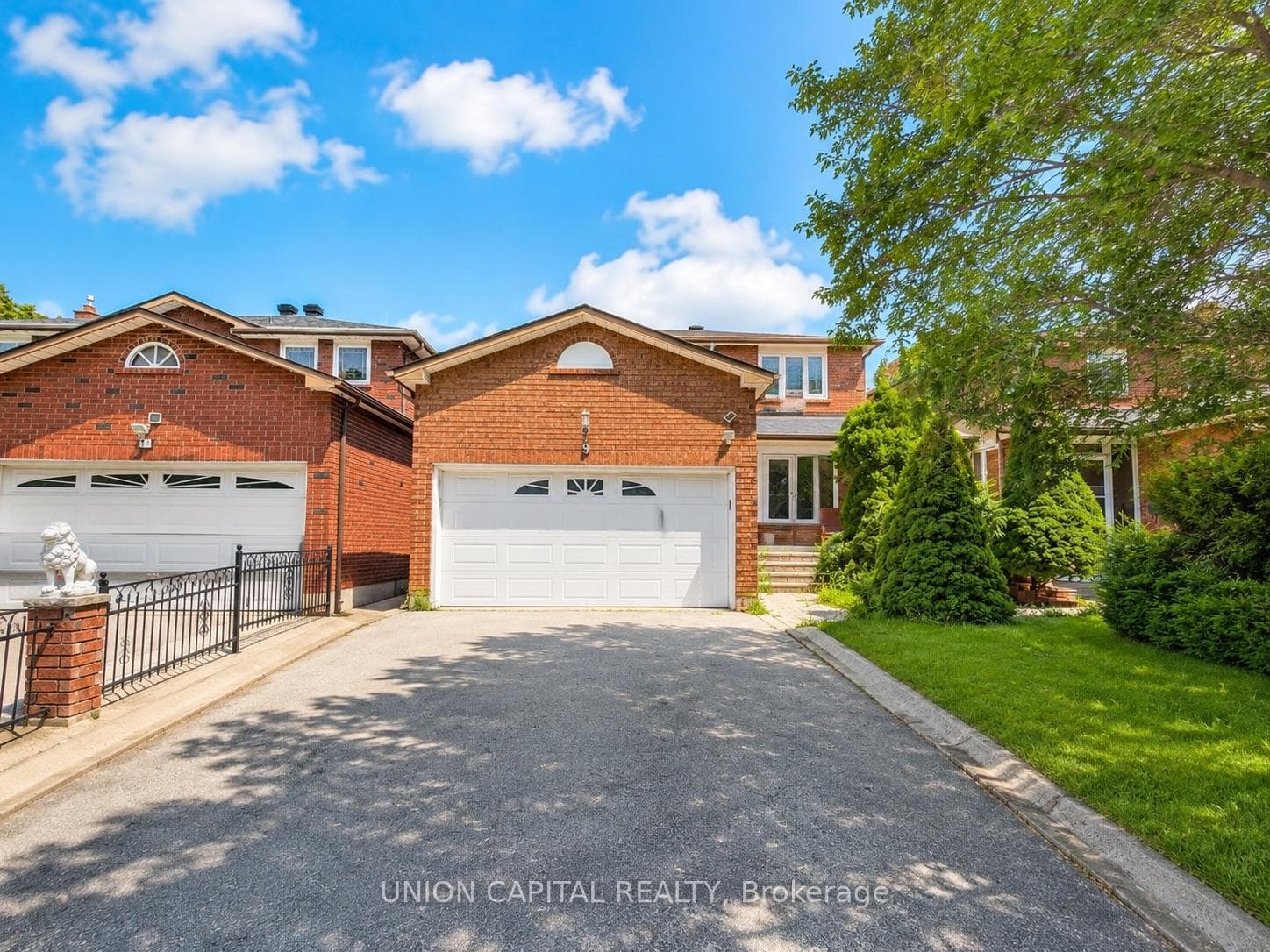 9 Sunbird Crescent Unit Bsmt photo 1