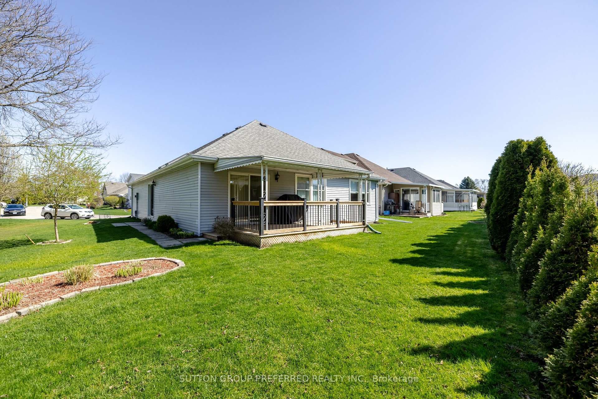 31 Hawkins Crescent photo 29