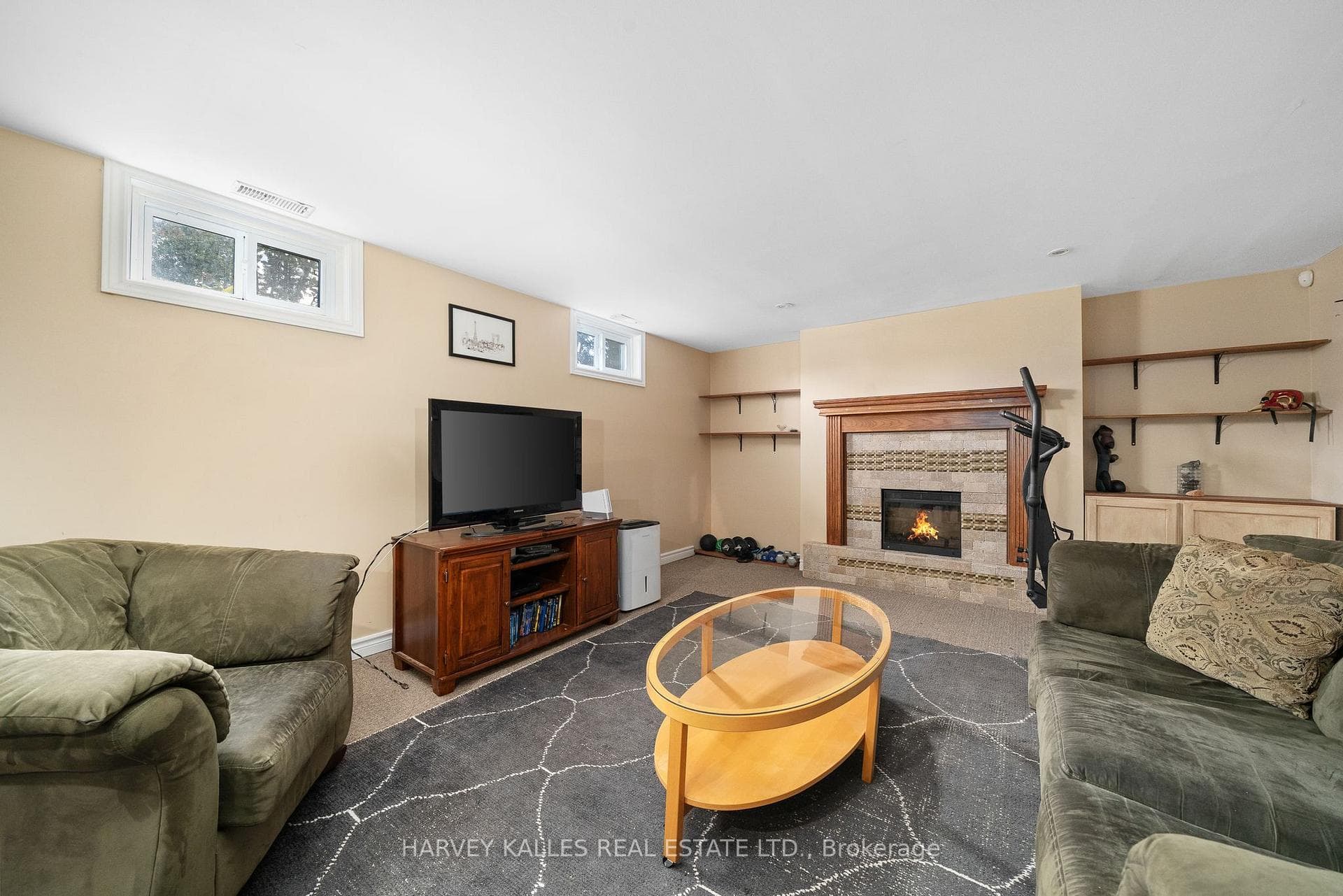 511 Montrose Road photo 18