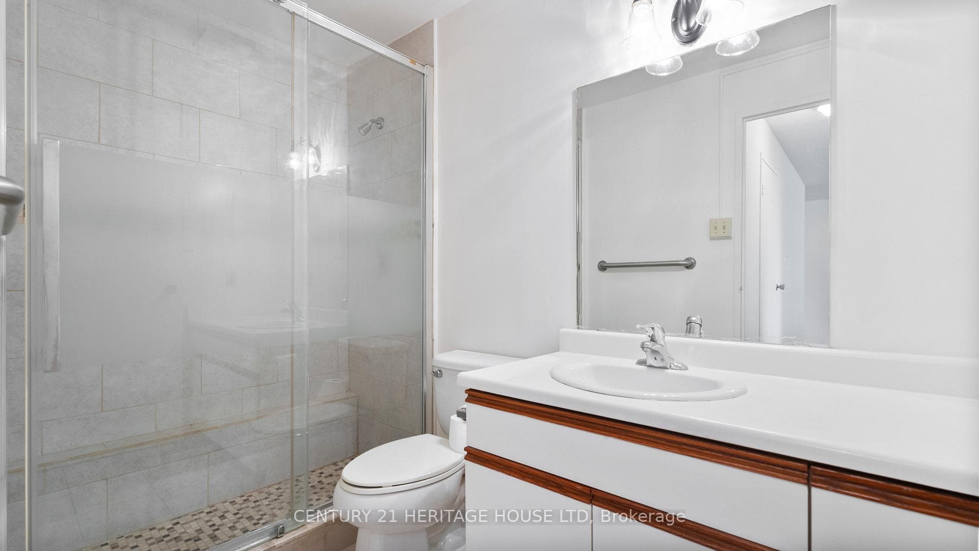 421 Fairview Drive Unit 101 photo 13