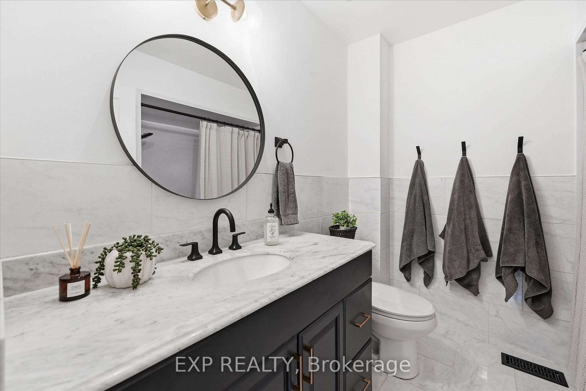 66 Elmore Drive photo 16