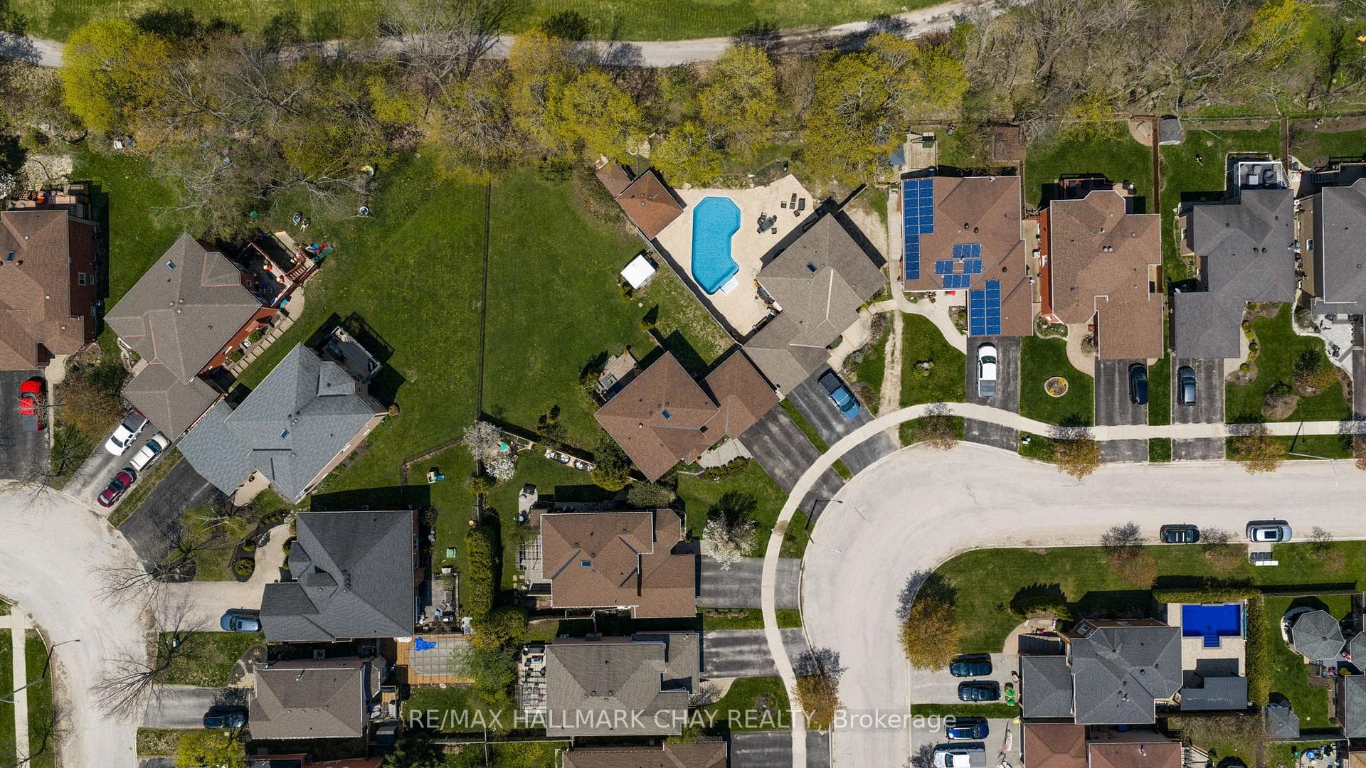 34 Crompton Drive photo 36