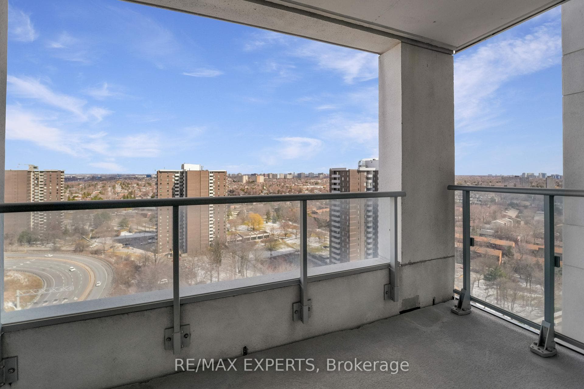2015 Sheppard Avenue Unit 2008 photo 19