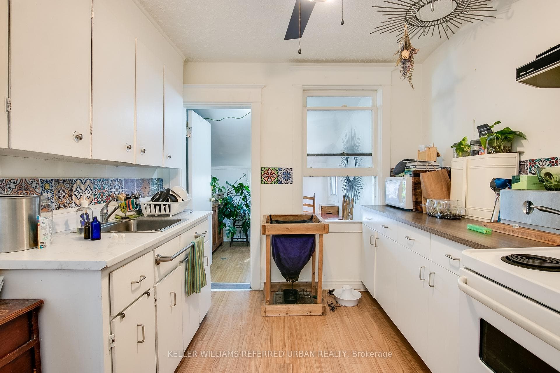 1057 Davenport Road photo 23