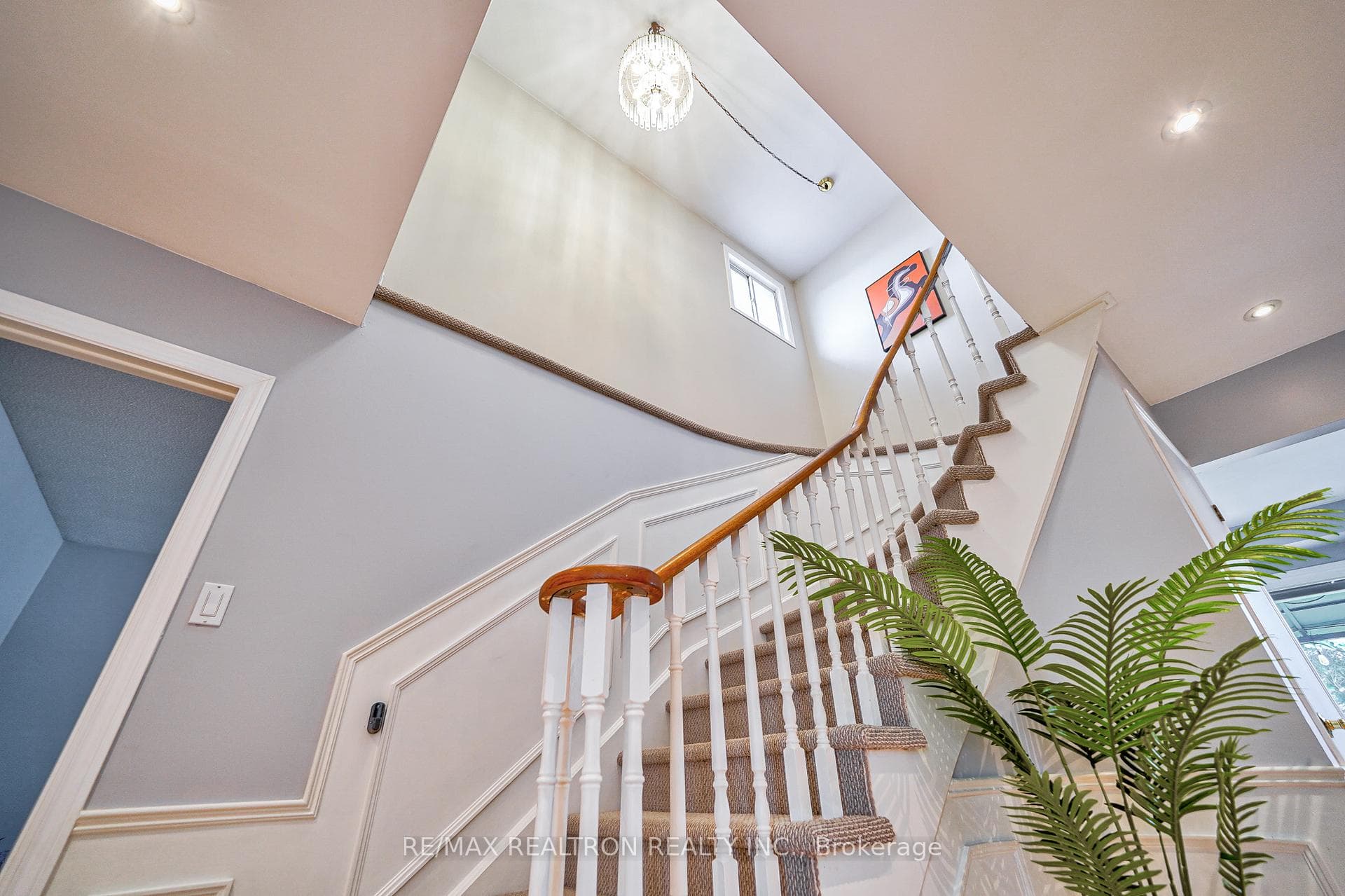 87 Riverglen Drive photo 12