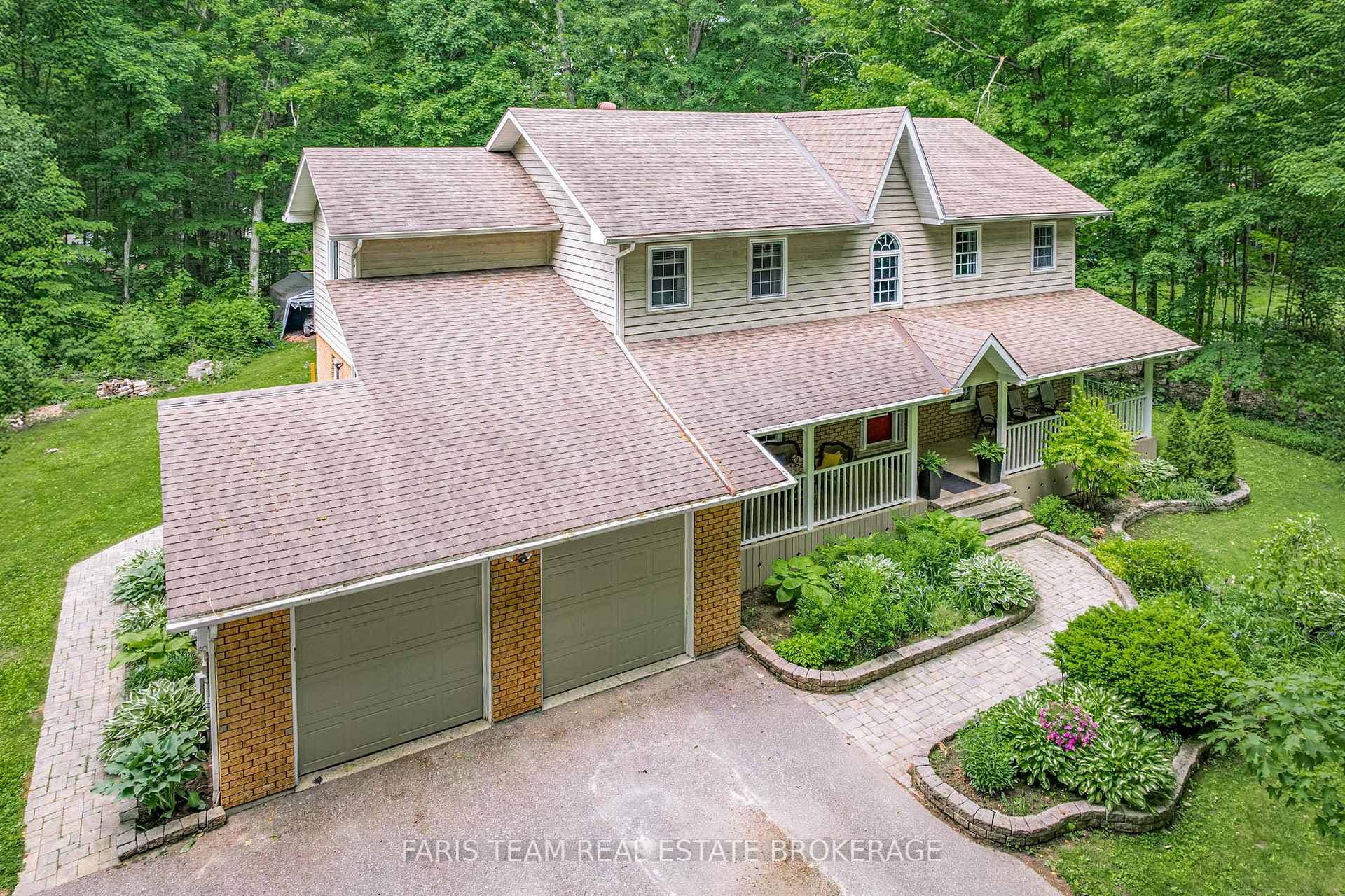 64 Goldfinch Crescent photo 2