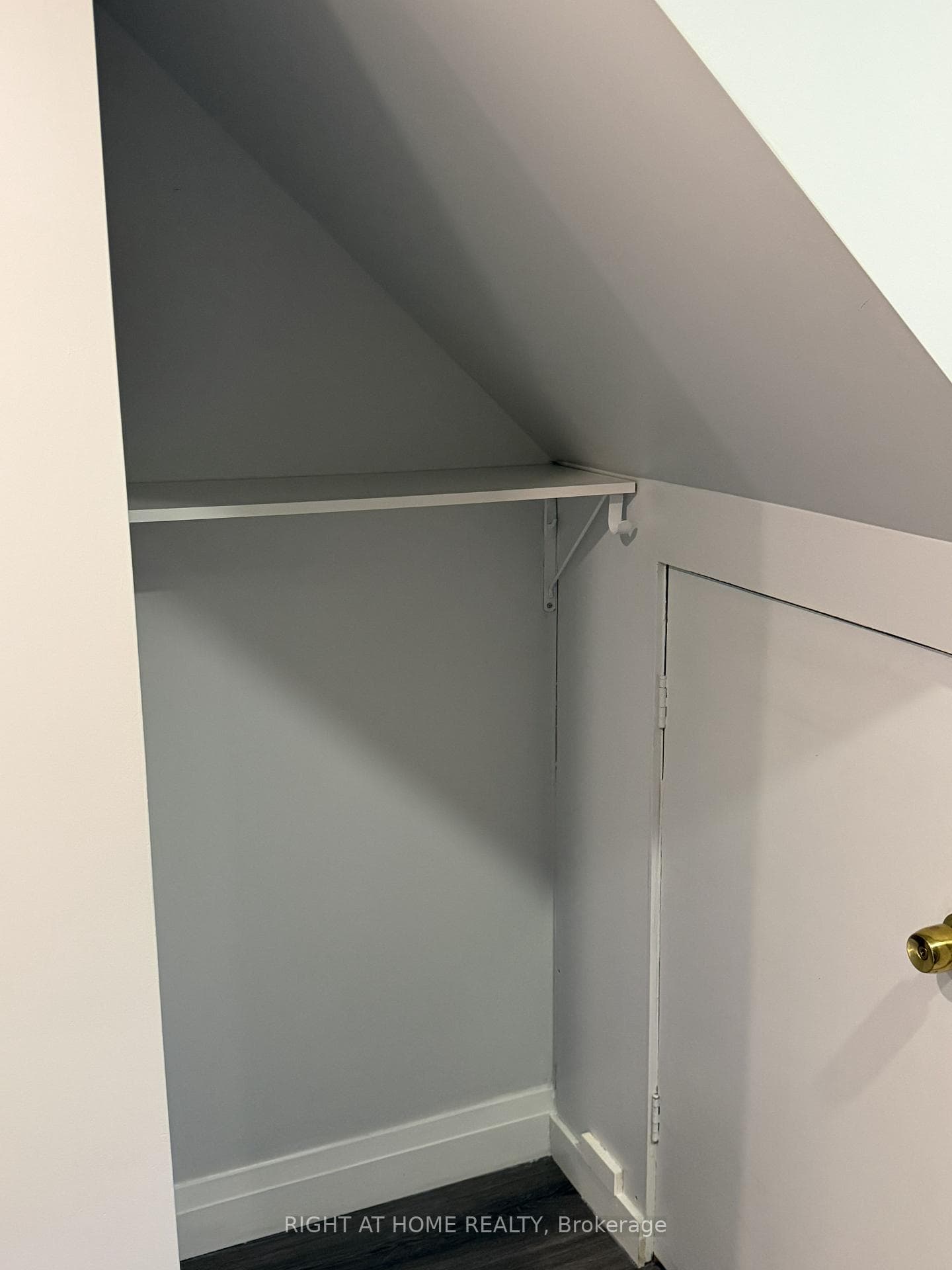 Closet/storage