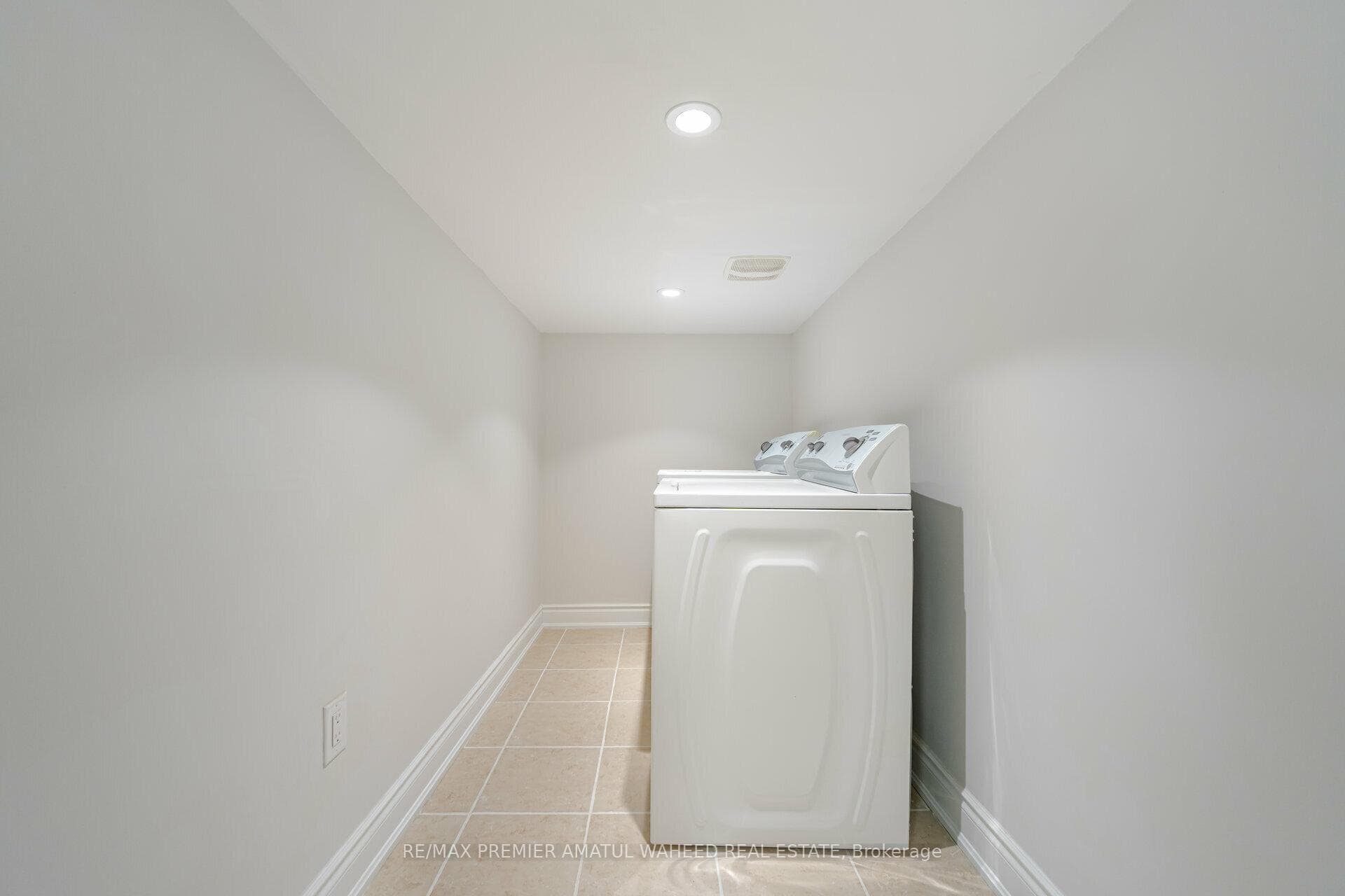 15 Aidan Drive photo 35