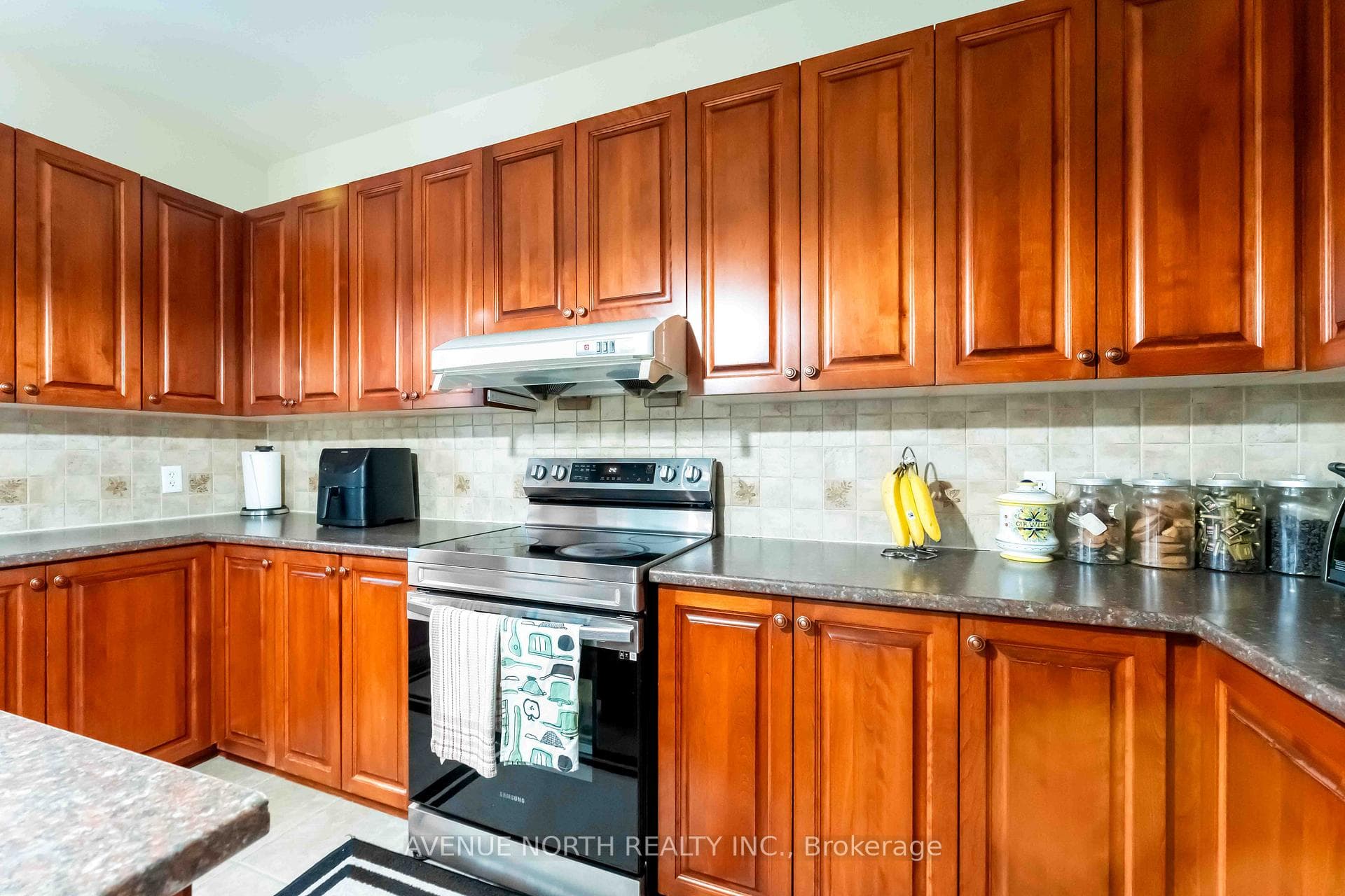 23 Hearthstone Place photo 10