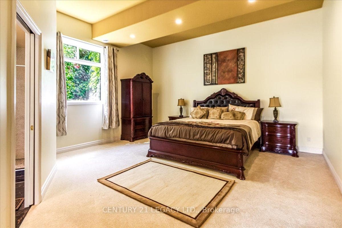 376 Maki Avenue photo 33