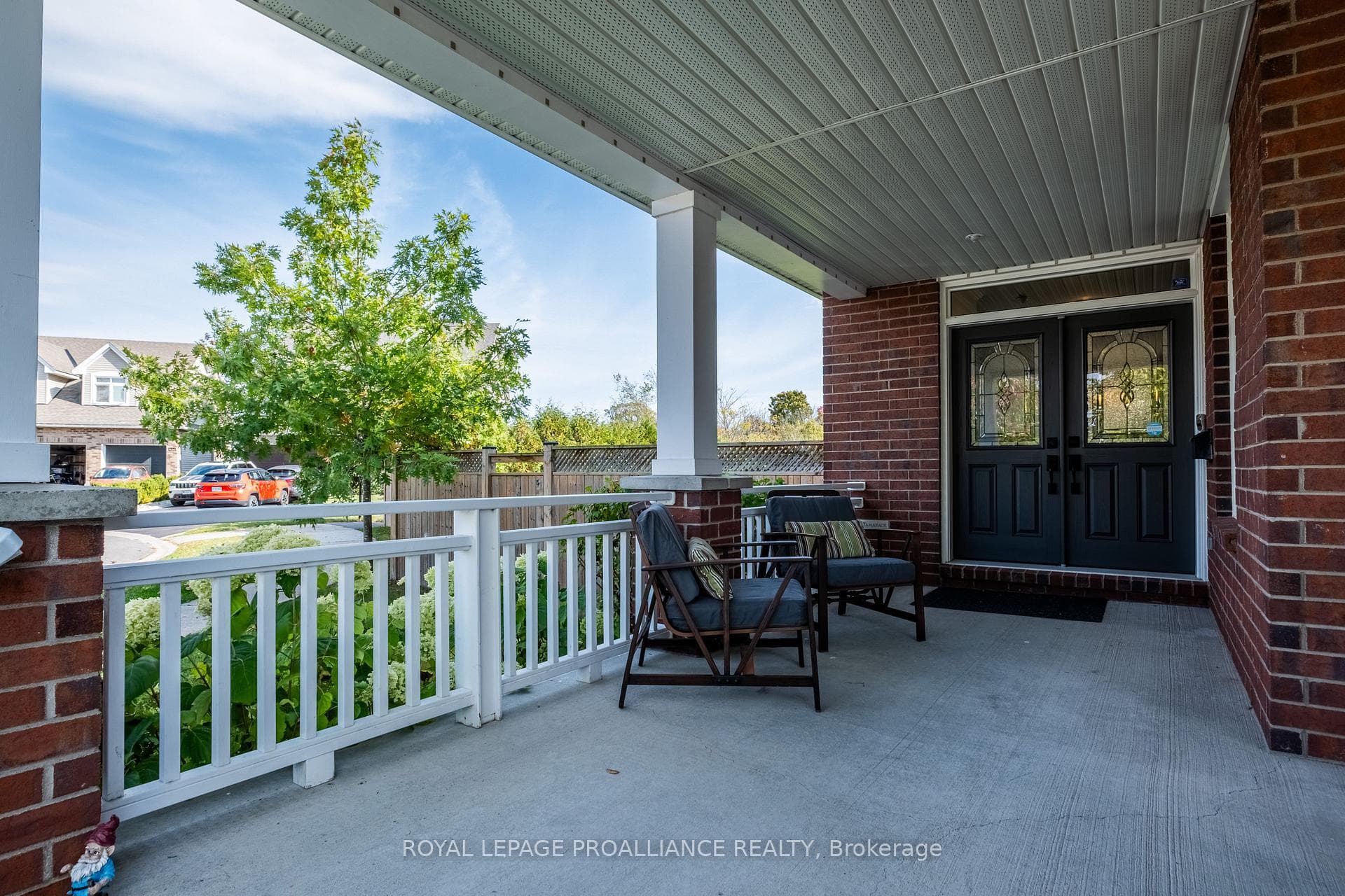 1313 Greenwood Park Drive photo 3