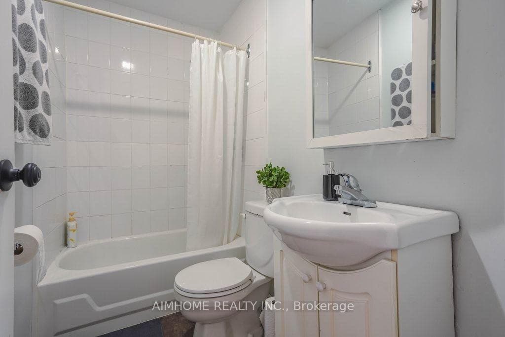375 Nassau Street photo 12