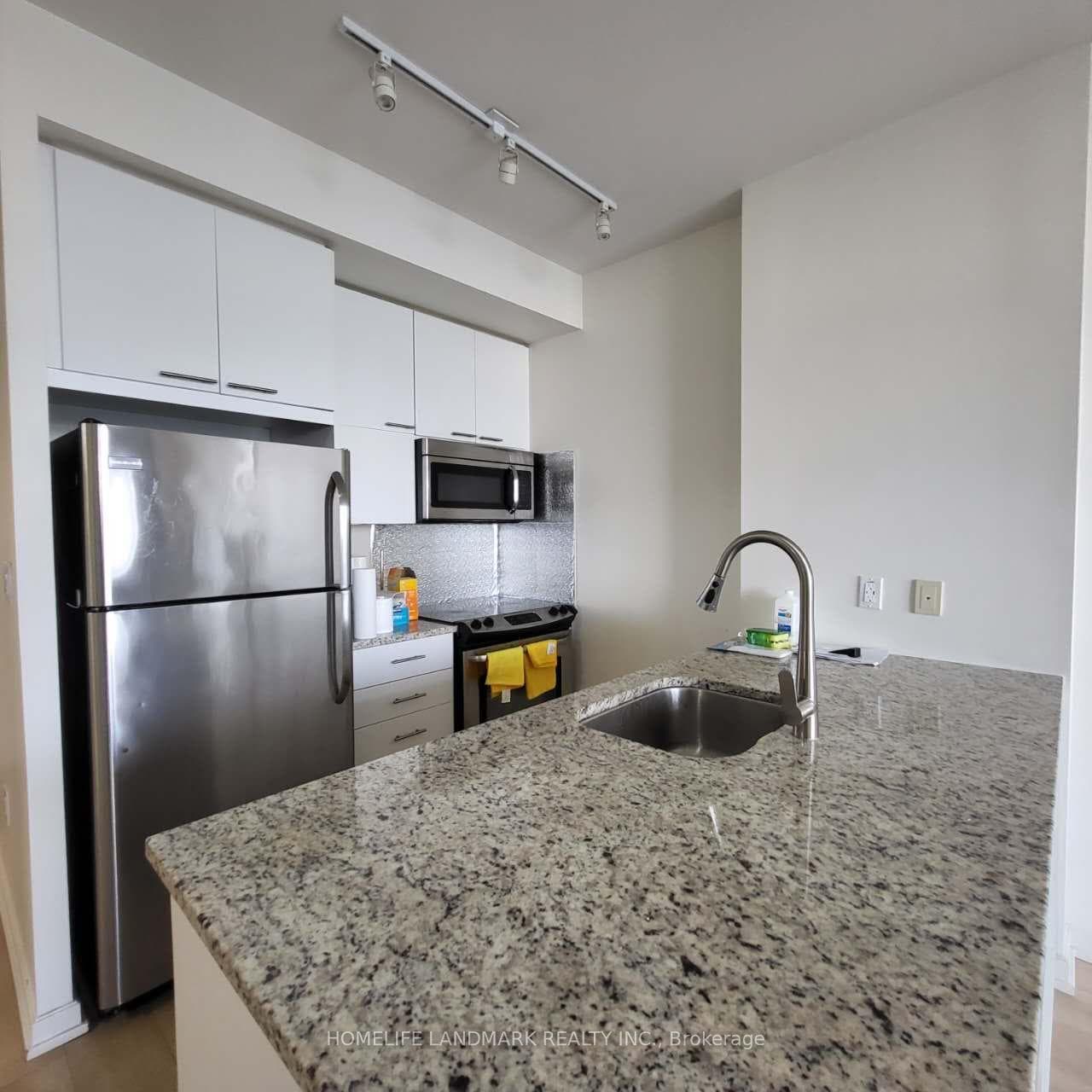 66 Forest Manor Road Unit 2511 photo 4