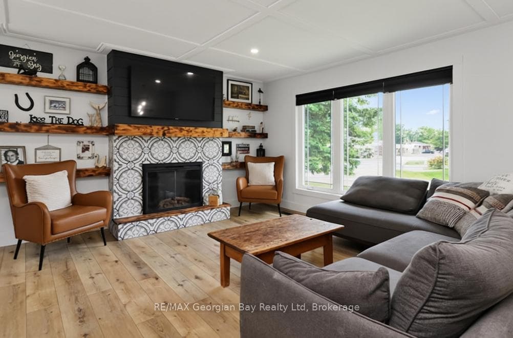 460 Athabaska Street photo 14