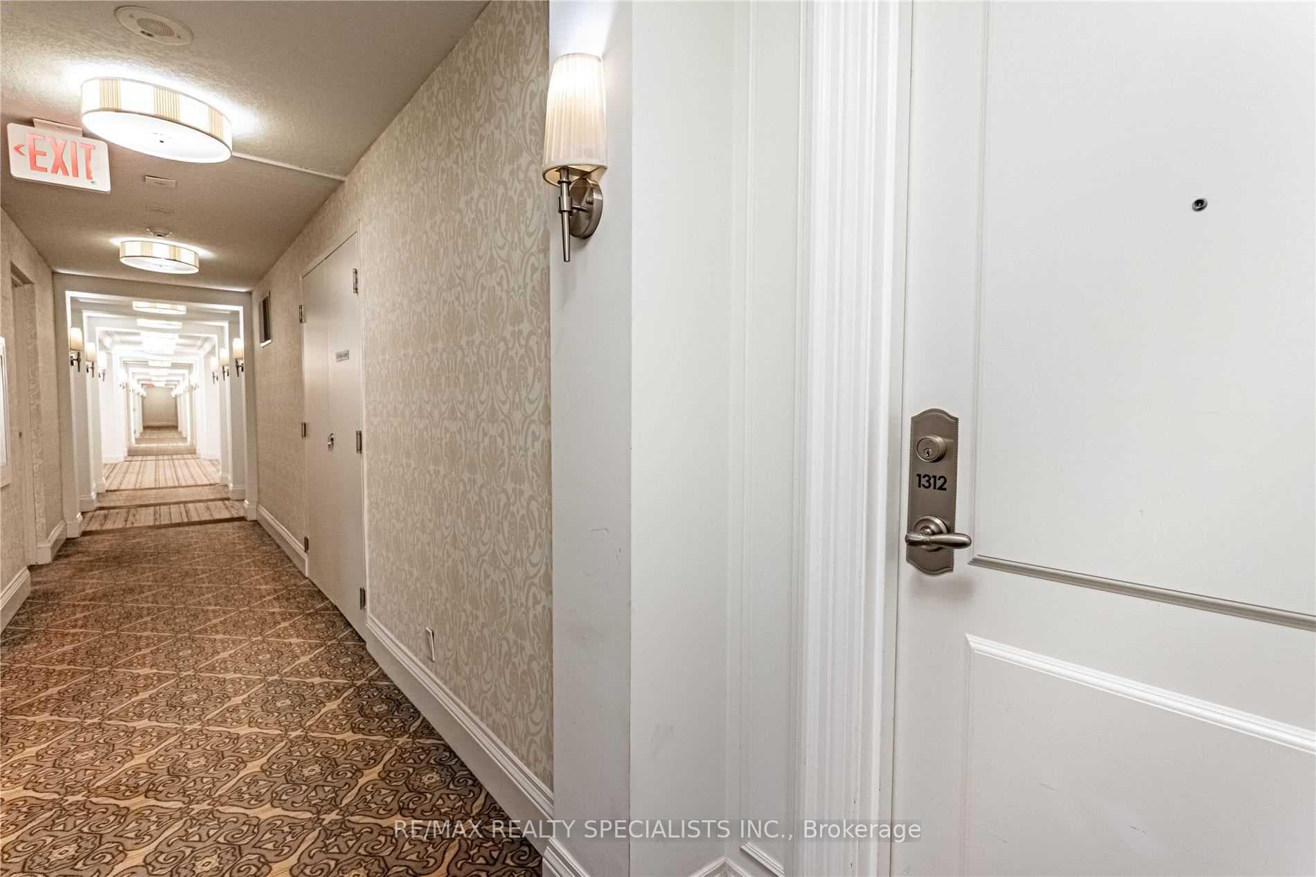 15 Greenview Avenue Unit 1312 photo 2