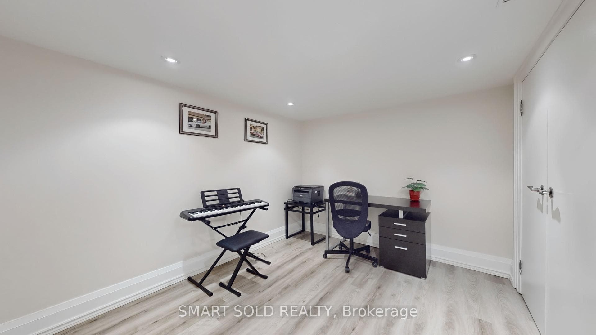282 Melrose Street photo 33