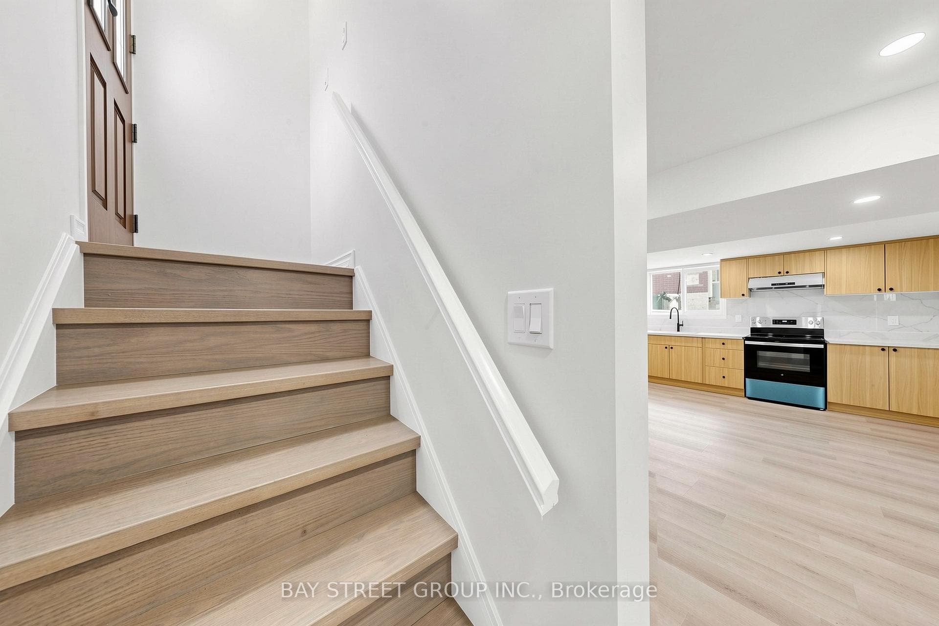 28 Warren Avenue photo 20