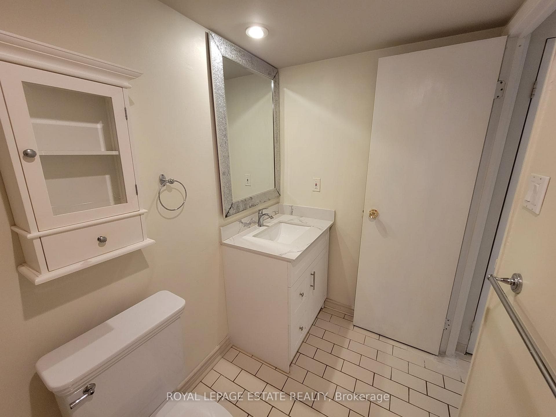 61 Main Street Unit 105 photo 10