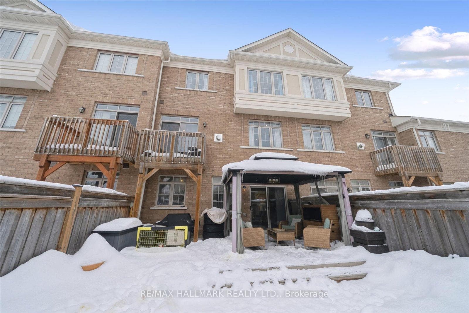 62 Ruffle Lane photo 38