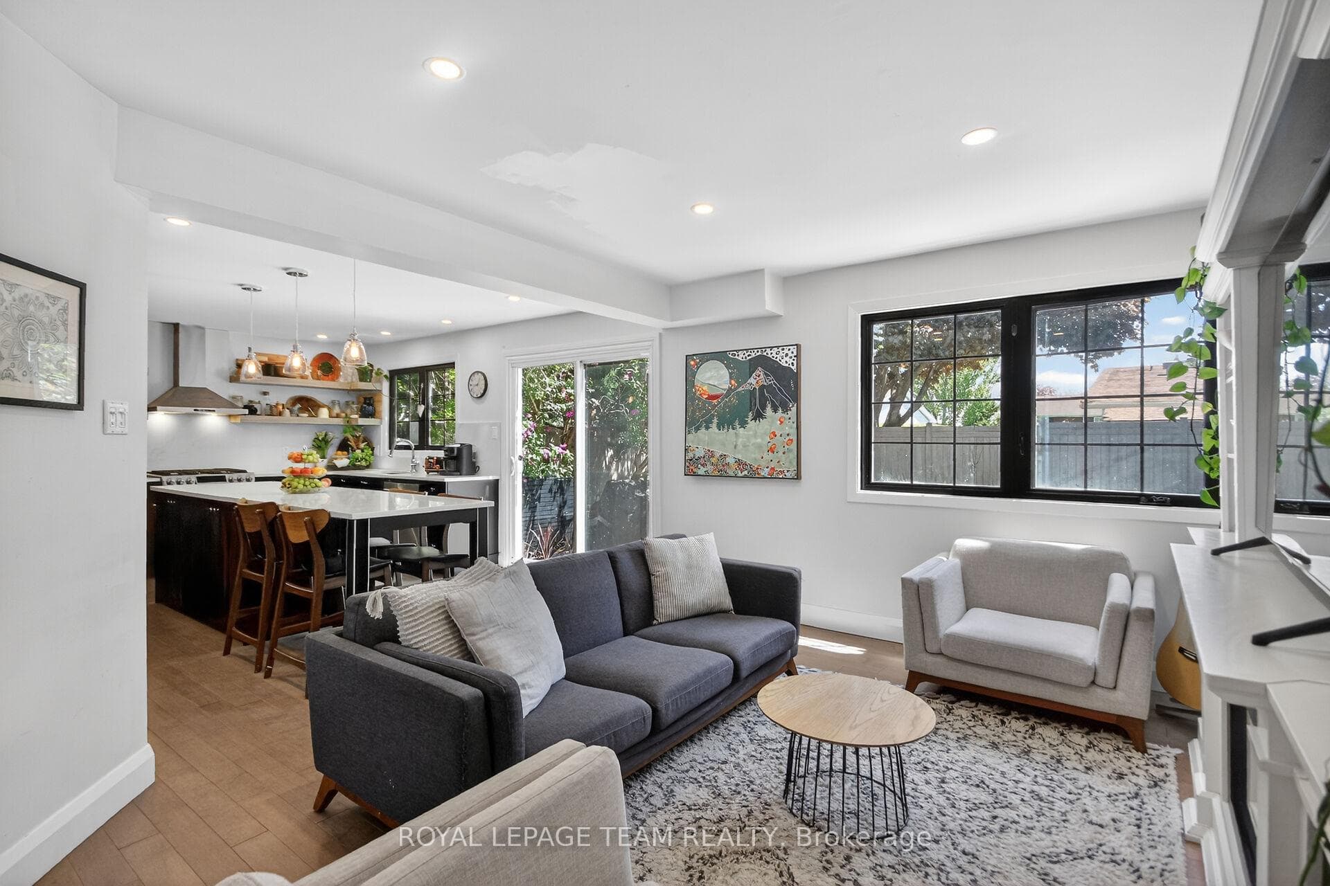 15 Markham Avenue photo 21
