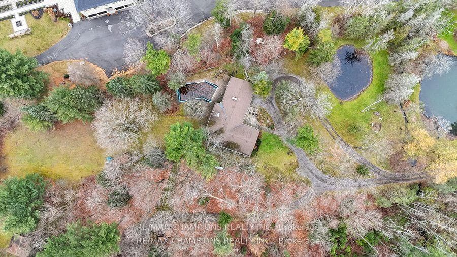 16548 7th Concession Road photo 3