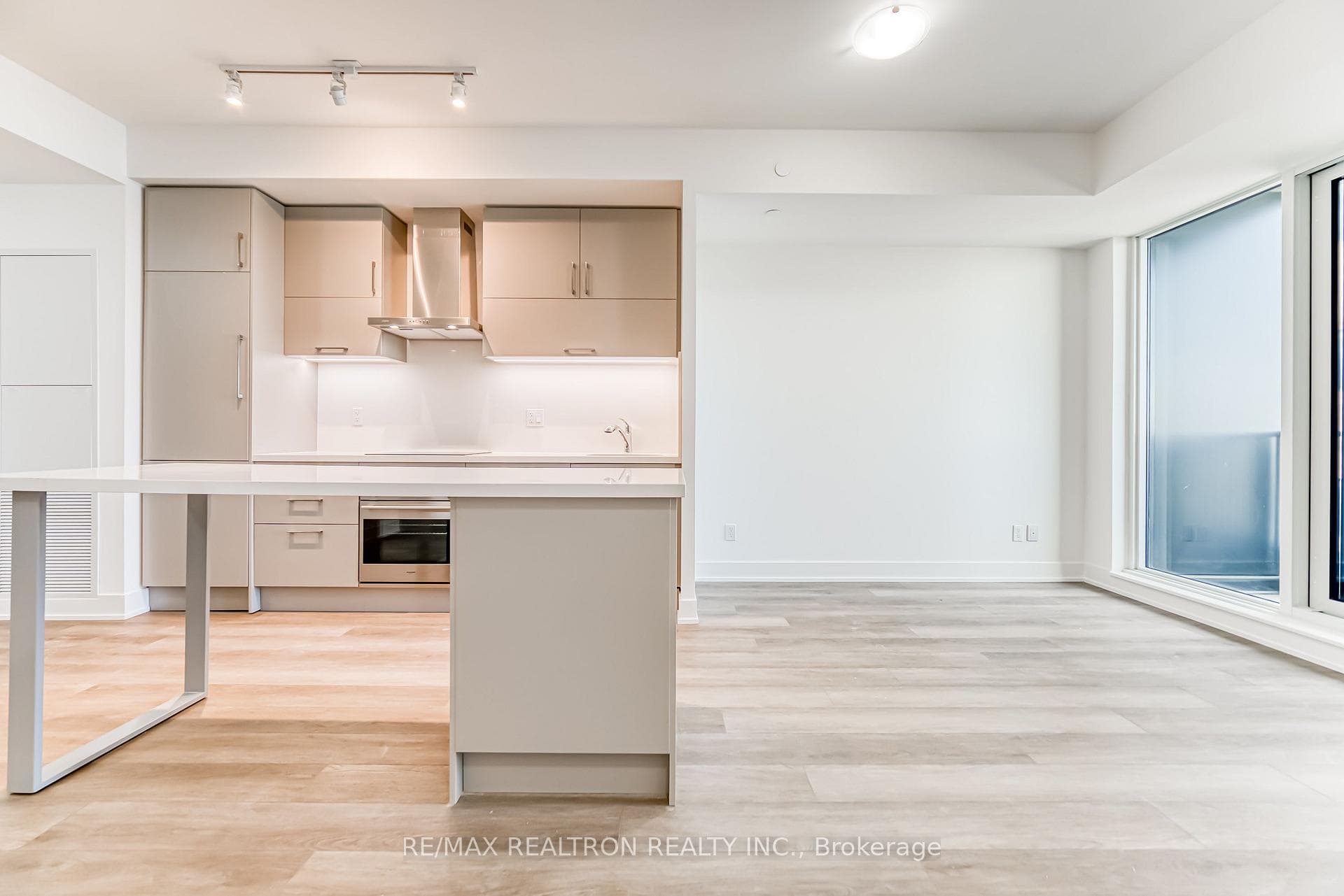 56 Andre De Grasse Street Unit 1821 photo 6