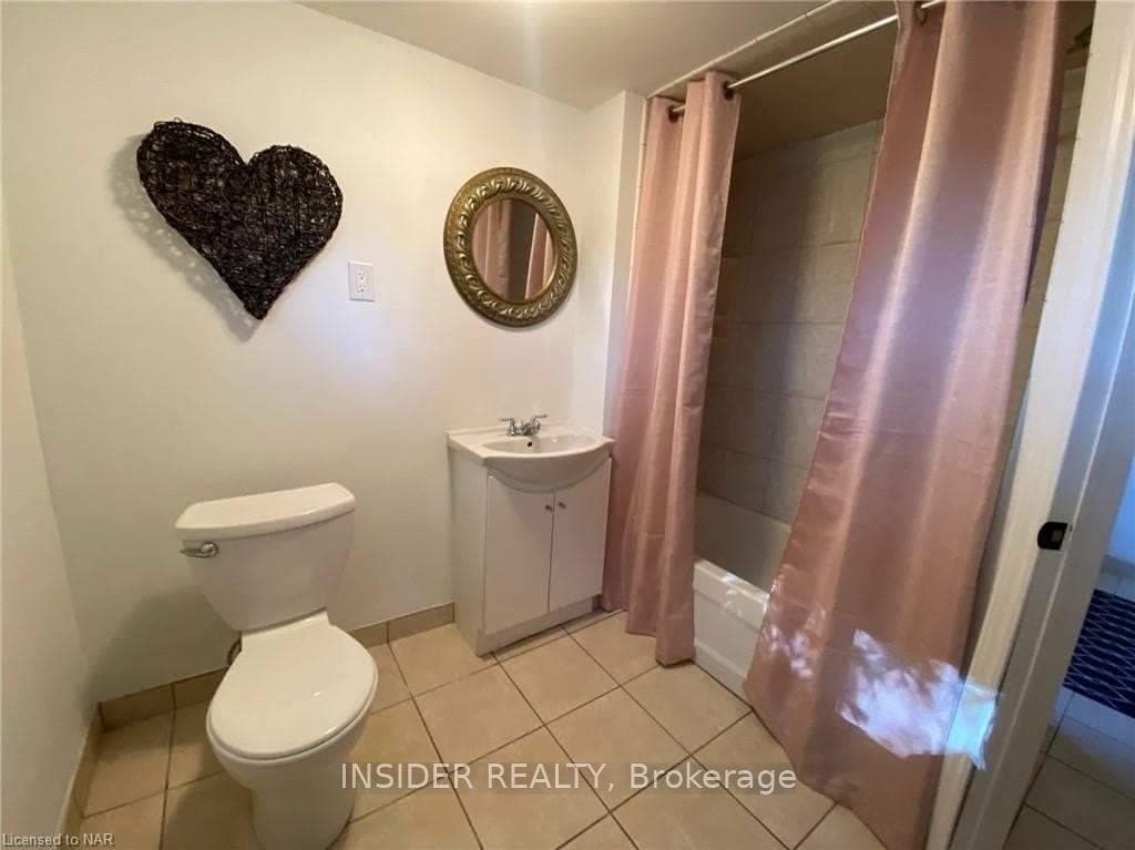4 Parklands Drive photo 16