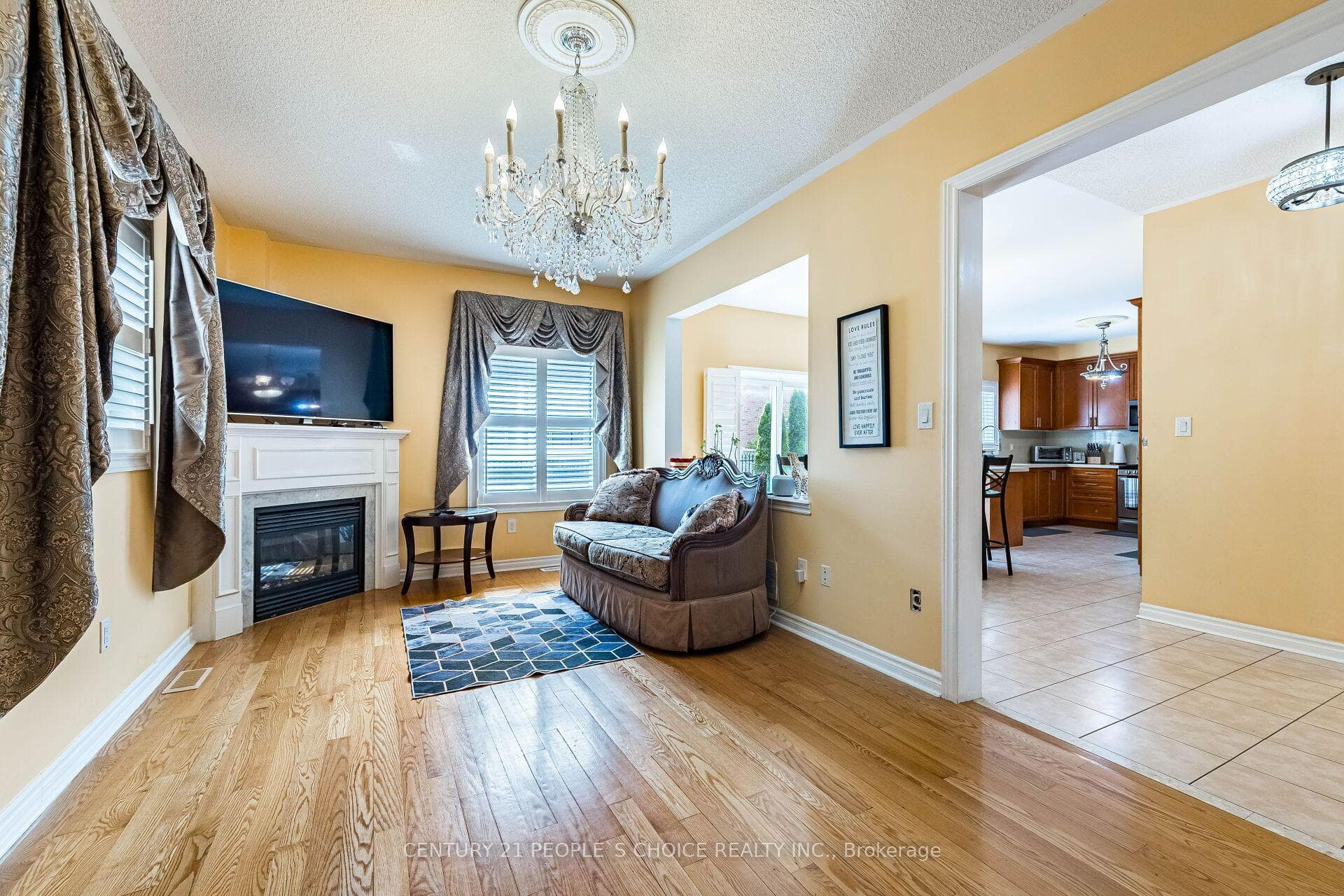 233 Vellore Avenue photo 14