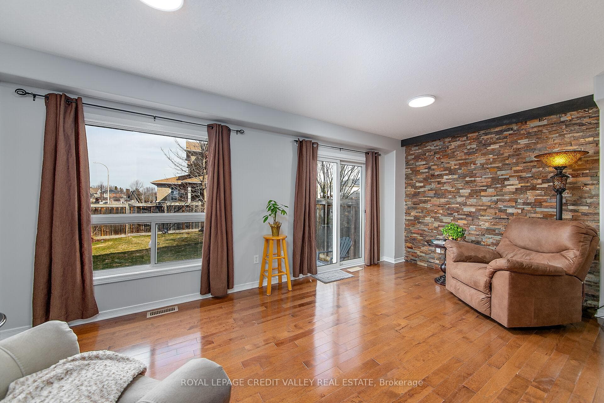 44 Falkner Road photo 6