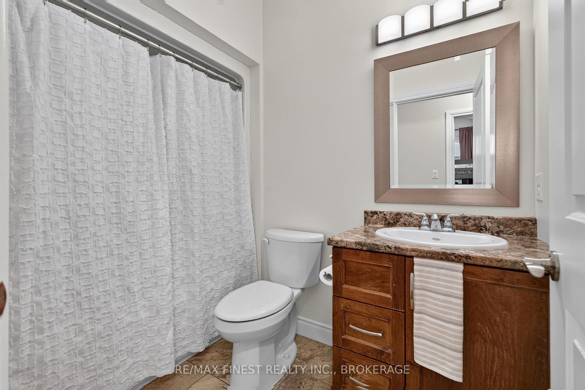 28 Park Crescent photo 15
