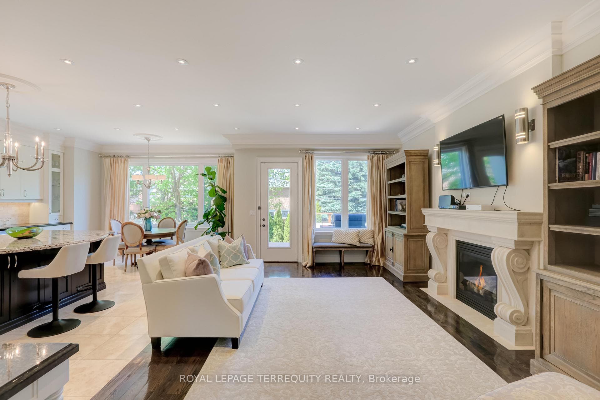 222 Horsham Avenue photo 13