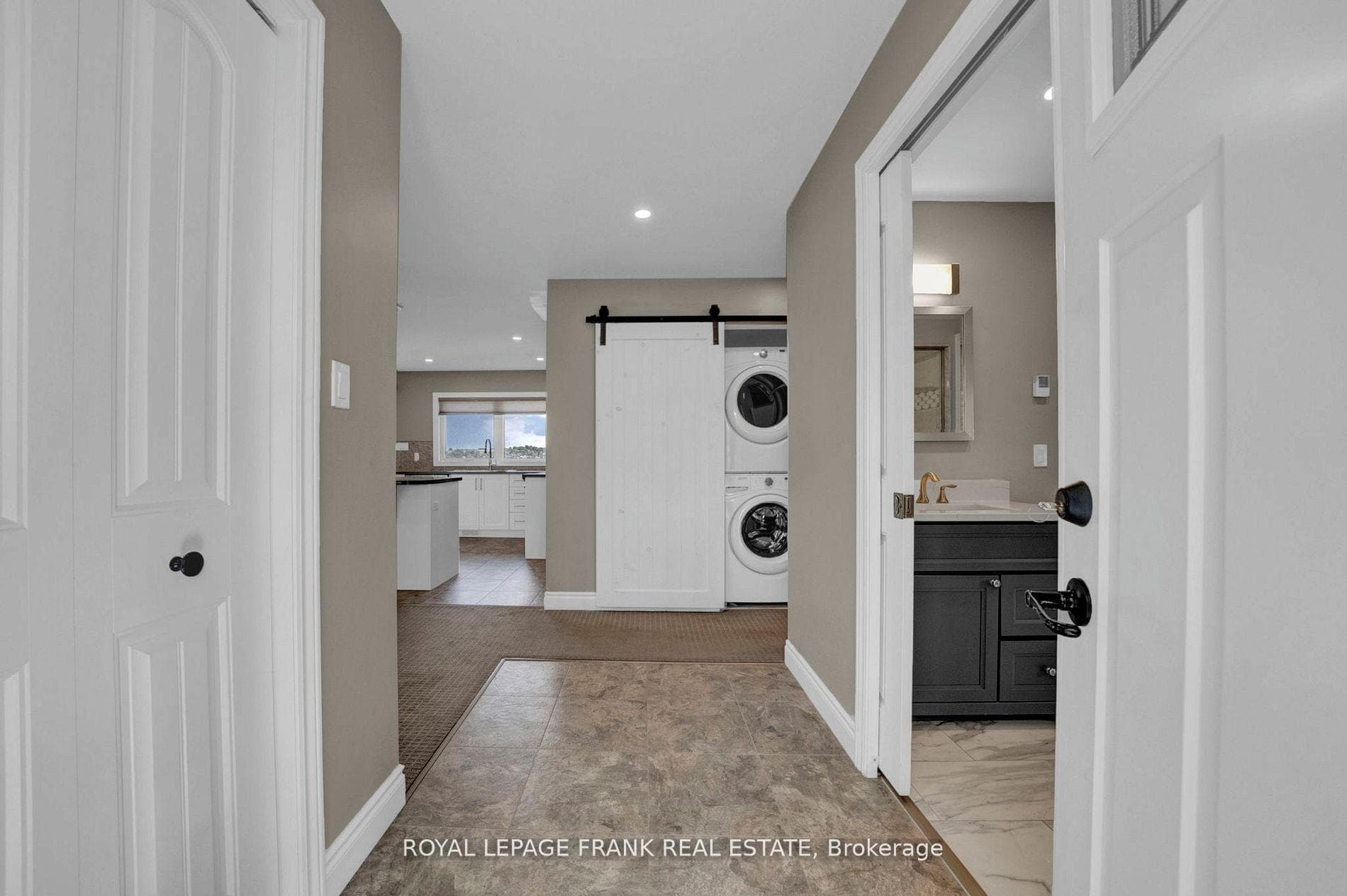 230 Beech Street photo 5