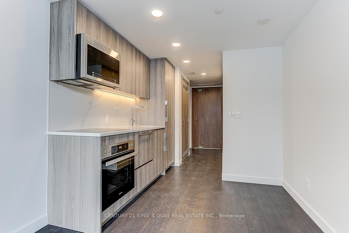 38 Widmer Street Unit 1103 photo 9