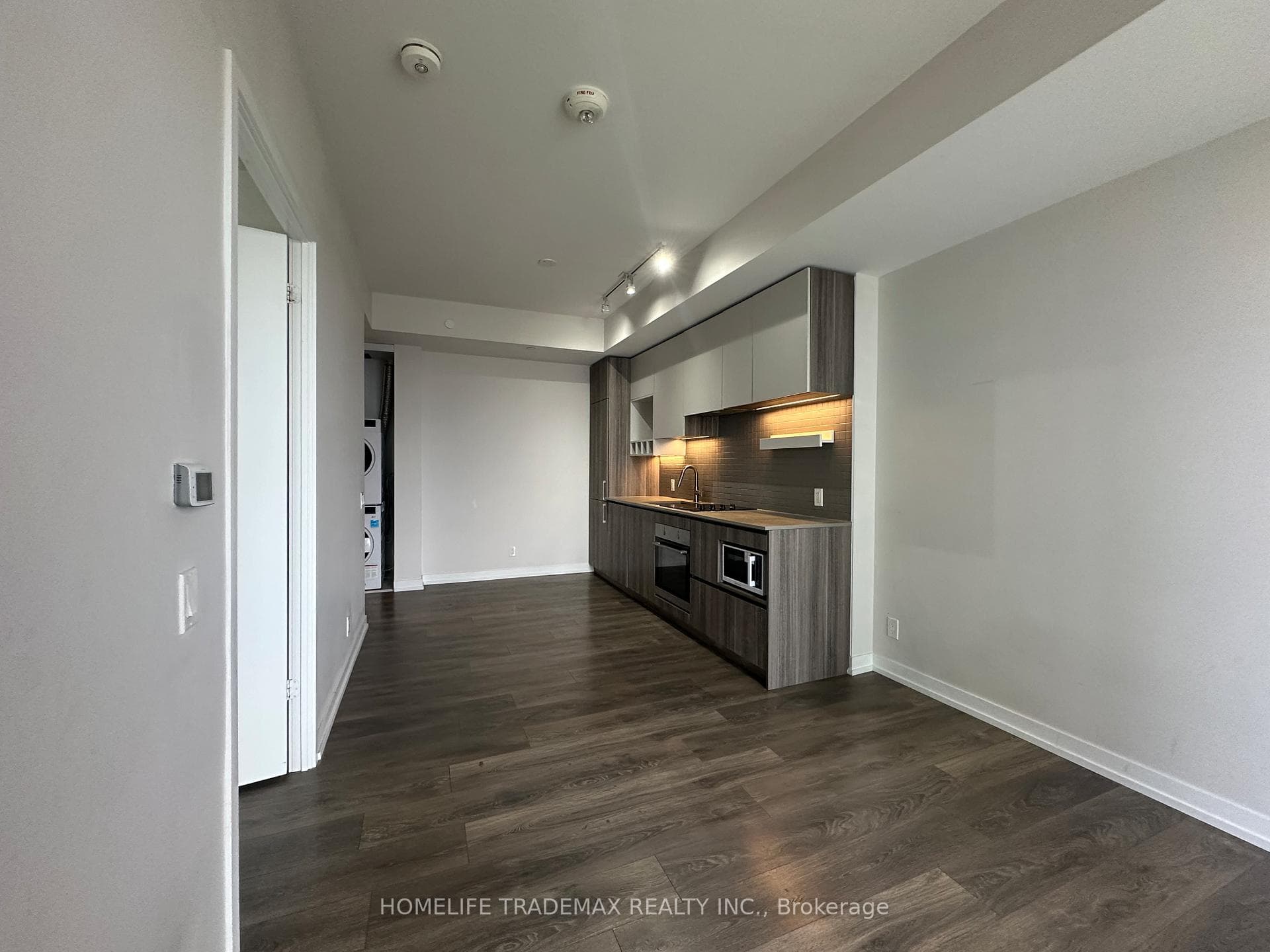 5 Buttermill Avenue Unit 4611 photo 5