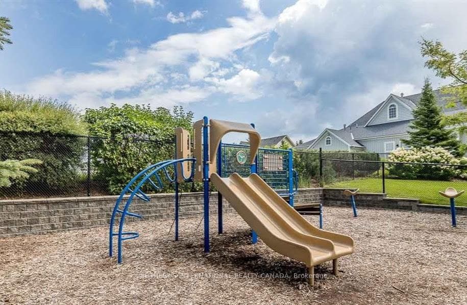 9 Waterpond Place photo 42