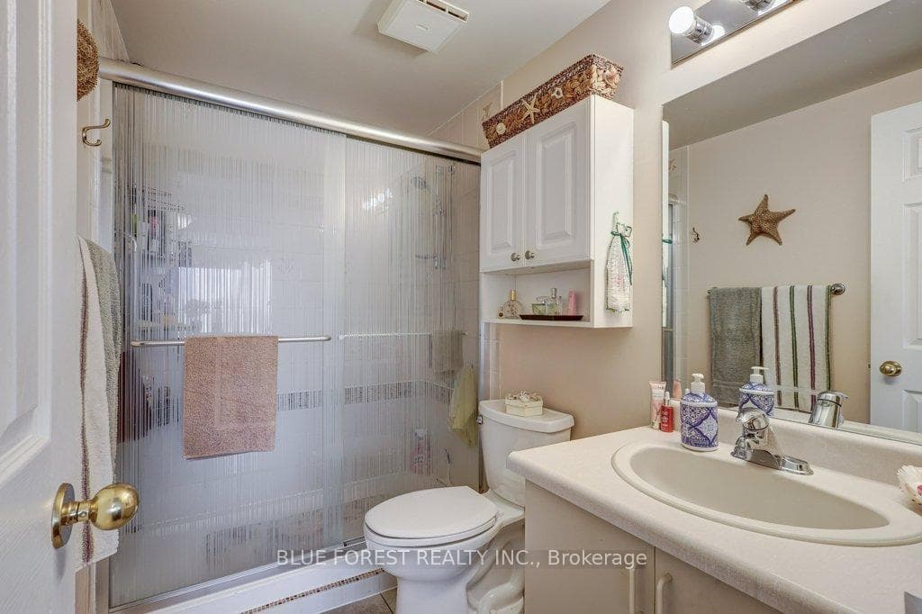 744 Wonderland Road Unit 707 photo 35