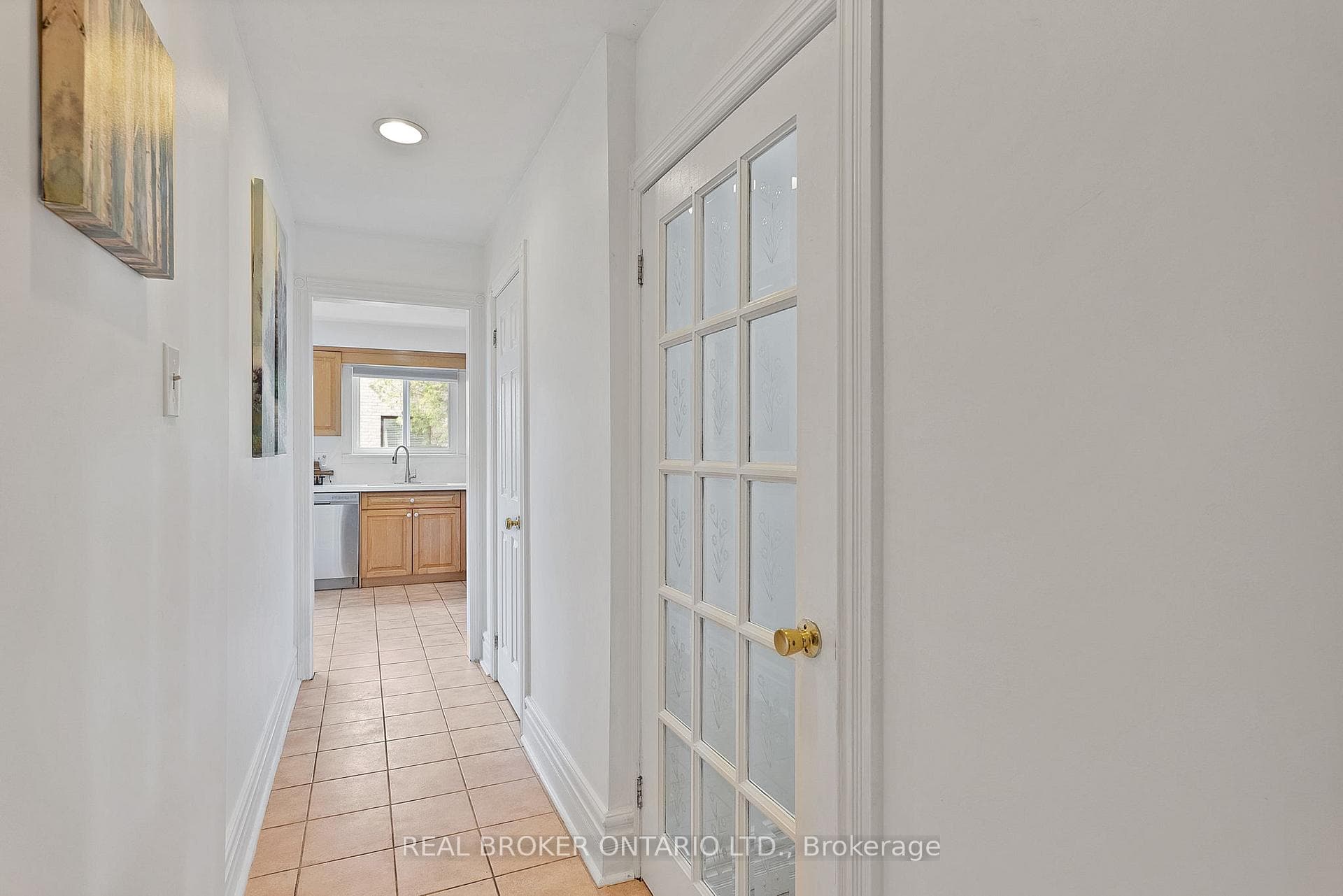 104 Goodwood Drive photo 9